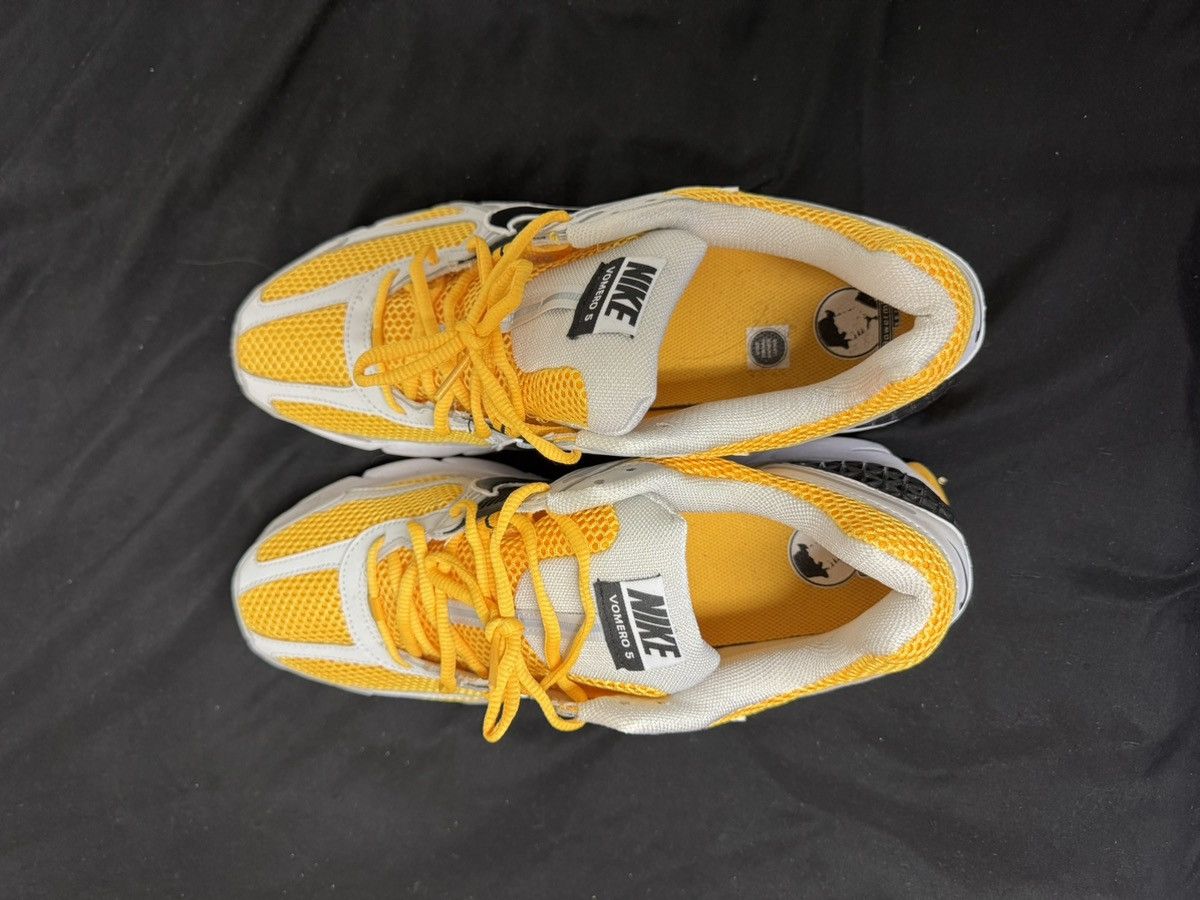 Nike Nike Zoom Vomero 5 Size US 13 / EU 46 - 2 Thumbnail