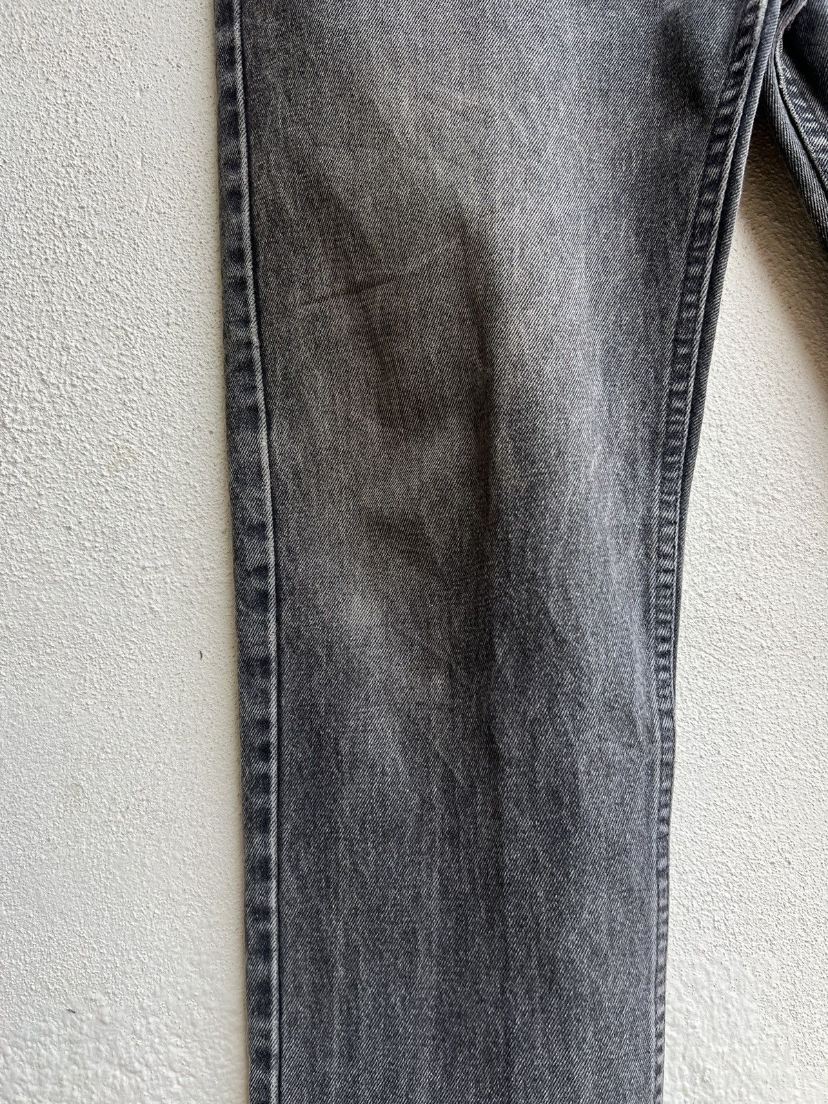Levi's 1996 Levi’s 505 Orange Tab Fade Black Distress Denim Jeans Size US 35 - 9 Thumbnail