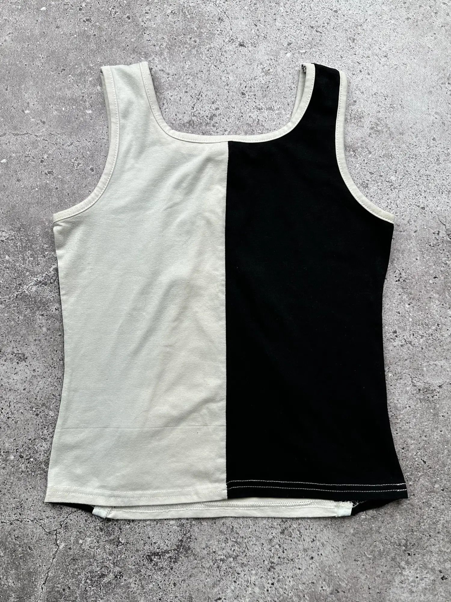 Japanese Brand Vintage Tank Top C378(V563)(E8) Size S / US 4 / IT 40 - 2 Thumbnail