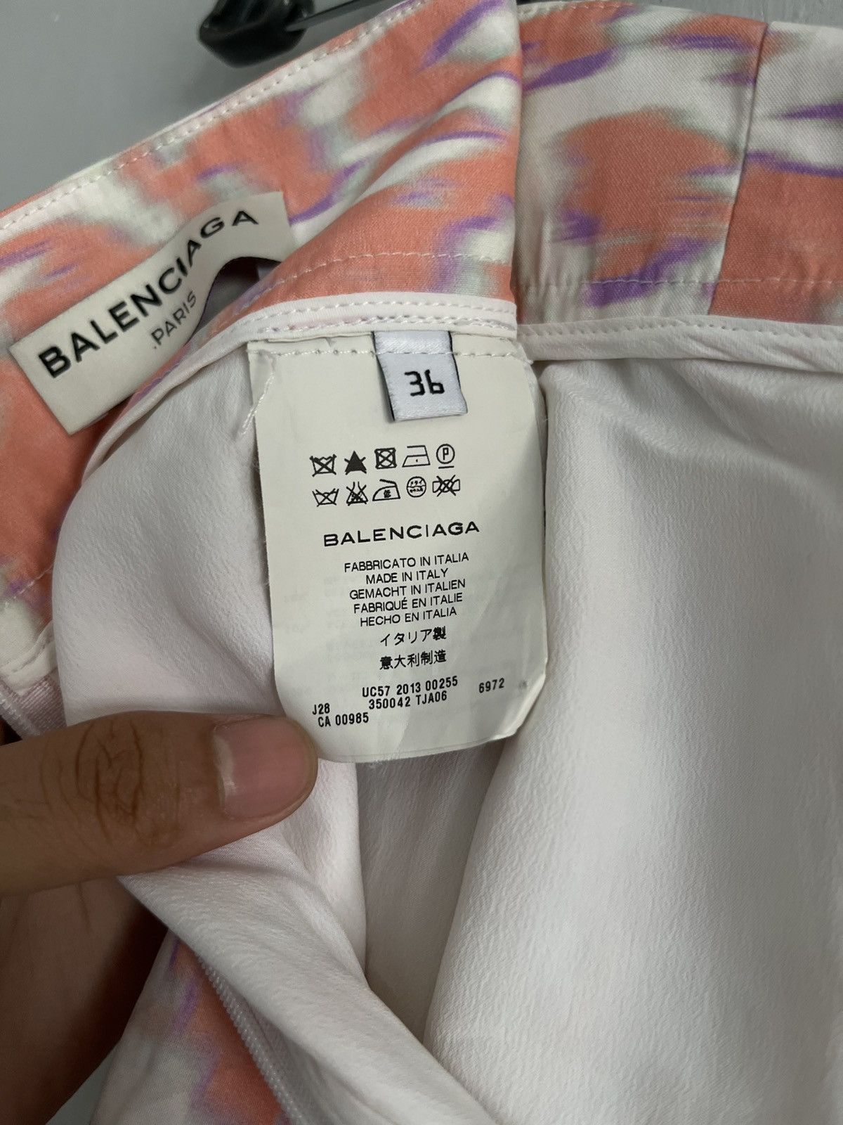 Balenciaga SS14 Balenciaga Cloqué Graphic Print Peach & Purple Size 25" / US 0 / IT 36 - 7 Thumbnail