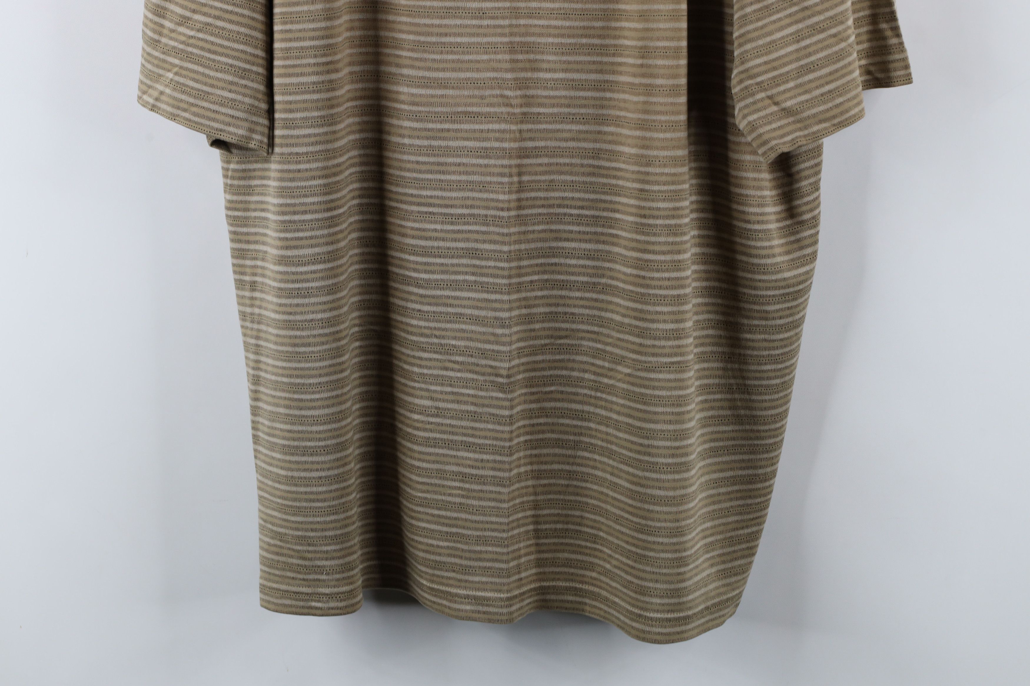 Vintage Vintage 90s Streetwear Short Sleeve T-Shirt Earth Tone USA Size US XXL / EU 58 / 5 - 3 Thumbnail