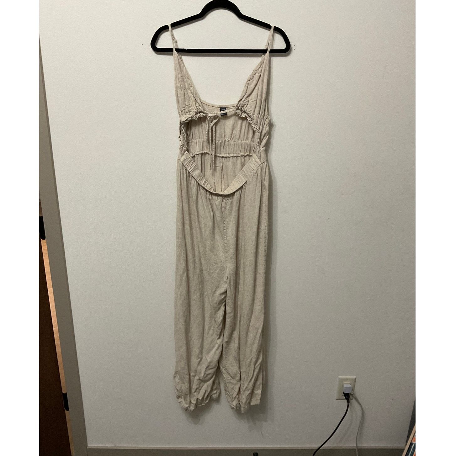 Shein Preloved Shein Front Cutout Tan Jumpsuit Sz XL Size 34" / US 12 / IT 48 - 1 Thumbnail