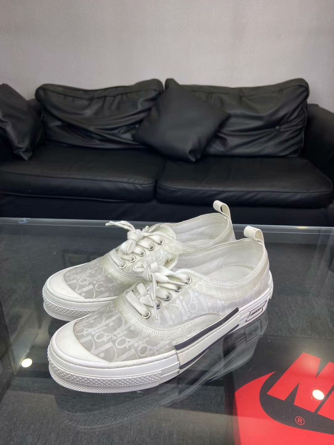 Dior Dior Printed White Lowtop Sneakers 10 Men Size US 10 / EU 43 - 1 Thumbnail