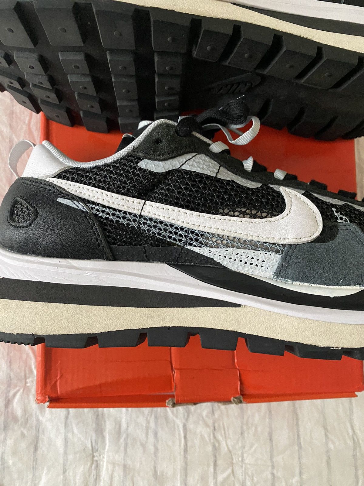 Nike 🔥 Nike x Sacai VaporWaffle CV1363-001 Size 13 US Men’s 🔥 Size US 13 / EU 46 - 14 Thumbnail