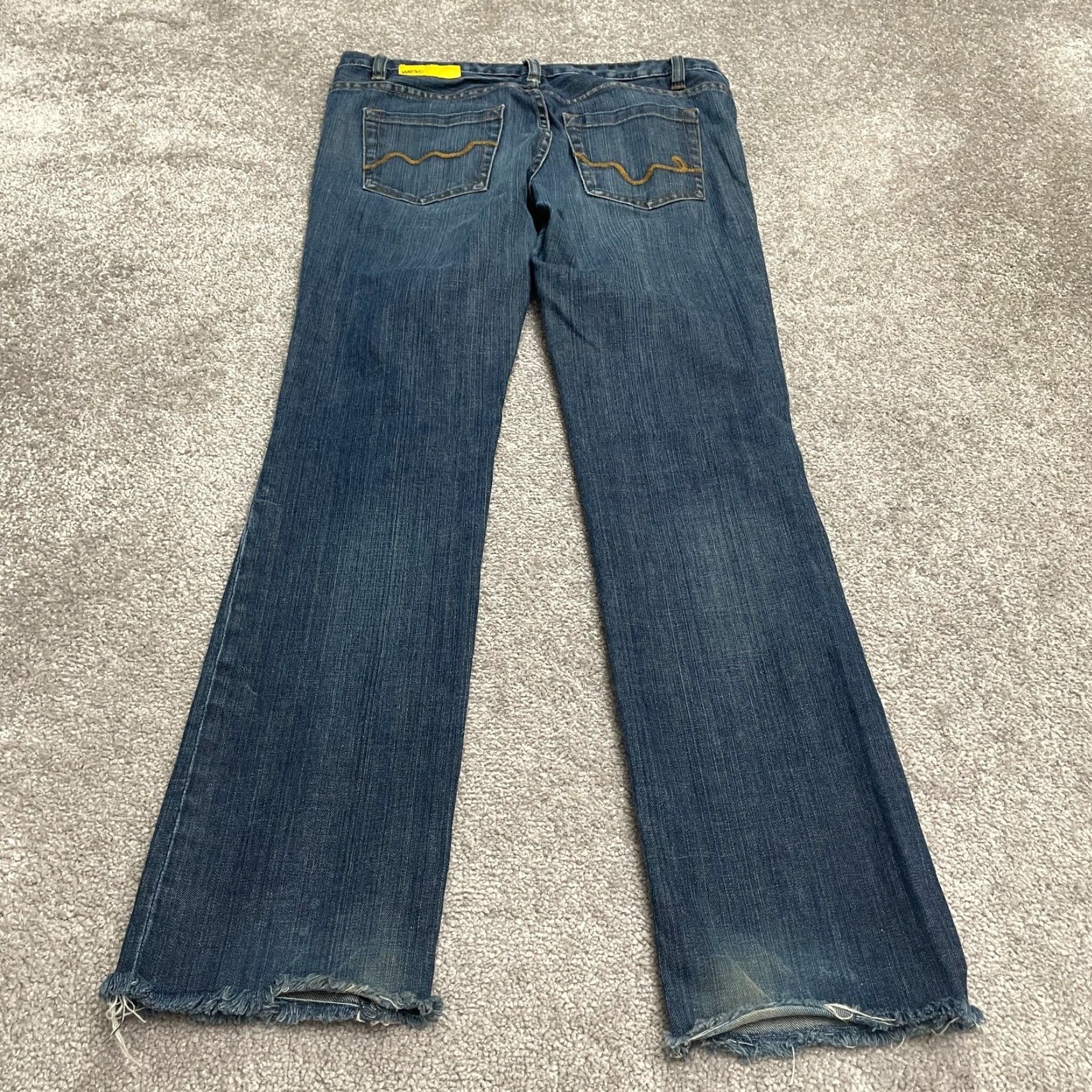 WeSC WeSC Jeans Womens 30 Blue Dark Wash Mid Rise Stretch Casual 34x31 Tight Denim Size 30" / US 8 / IT 44 - 2 Thumbnail