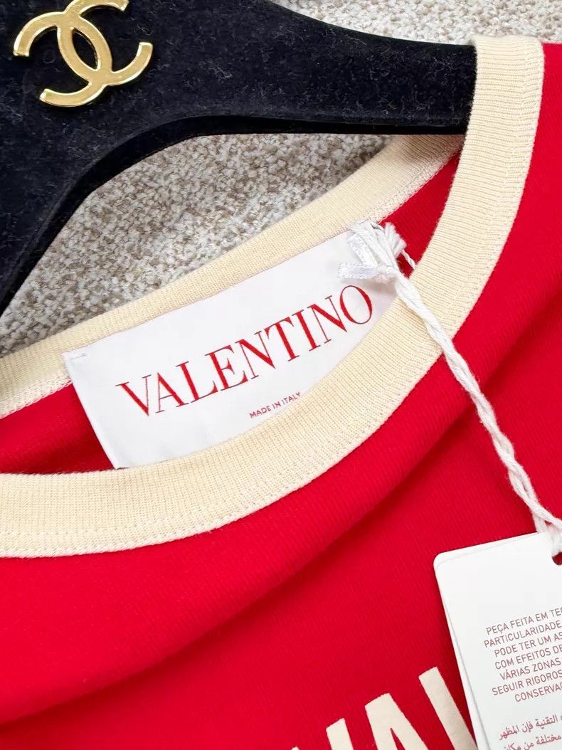 Valentino Valentino Red M size beige contrasting crew neck flocked l Size M / US 6-8 / IT 42-44 - 5 Thumbnail