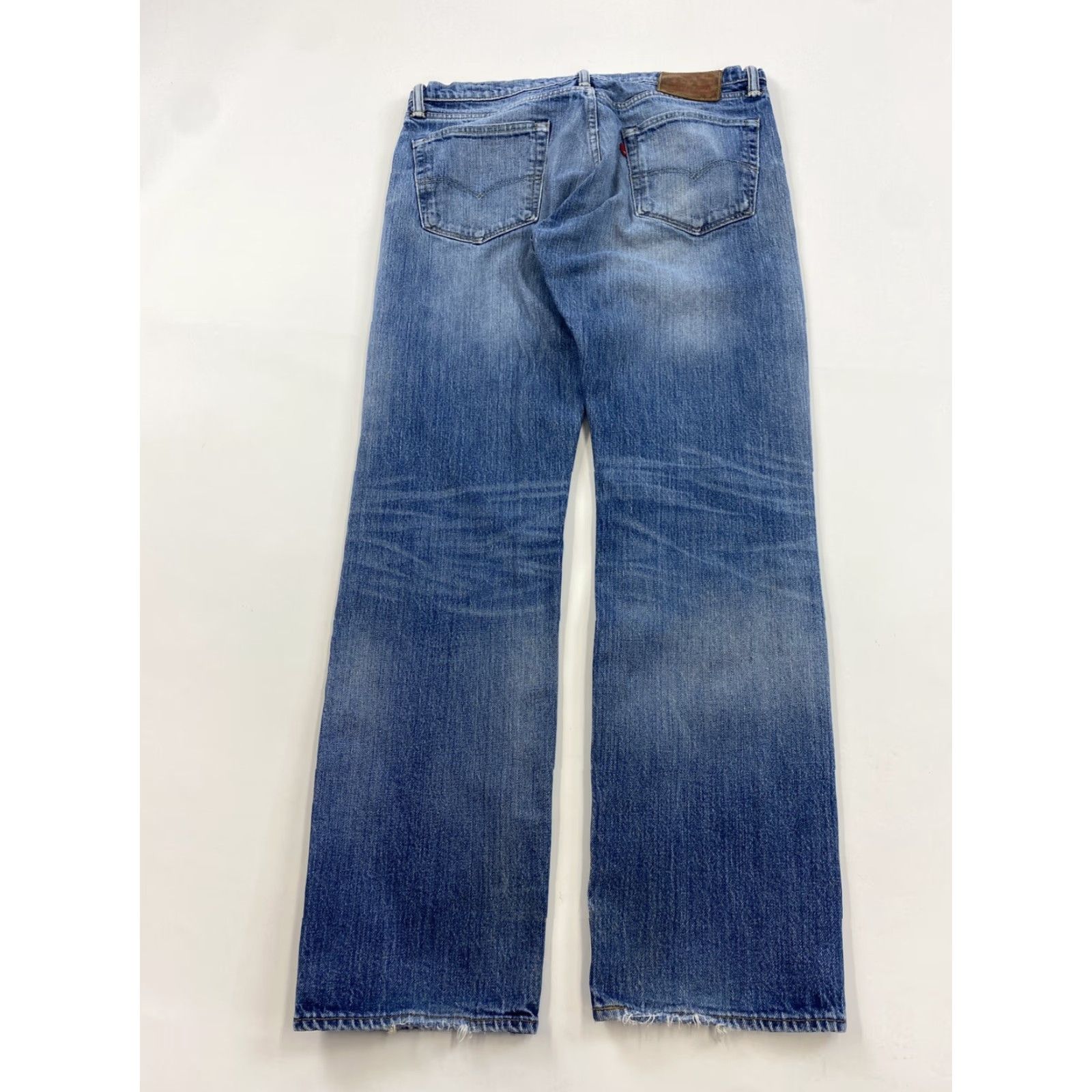 Levi's Levi’s 504 Jeans Mens Size 33x31 Blue Distressed Straight Jeans Mens 33 Blue Distressed 504 Levi’s Mens Clothing Size US 33 - 7 Thumbnail