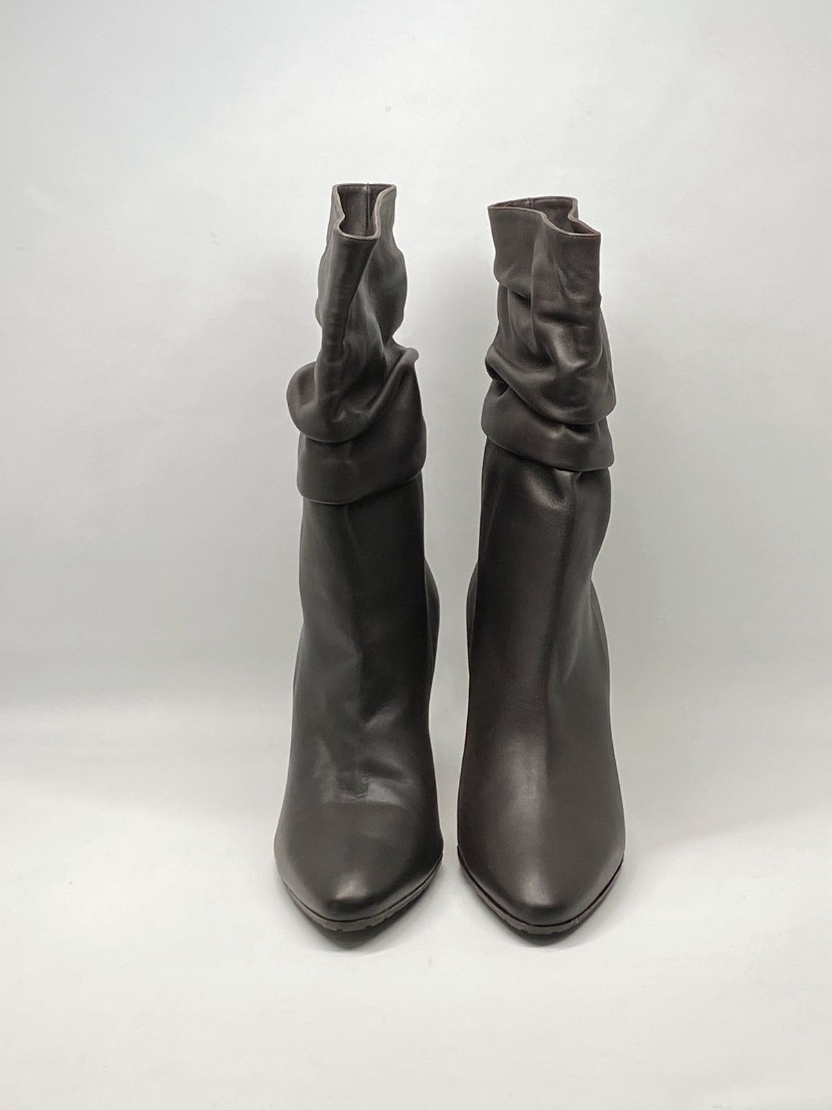 Manolo Blahnik Manolo Blahnik Calasso 90MM Ruched Leather Boots size 38.5 Size US 8.5 / IT 38.5 - 8 Thumbnail