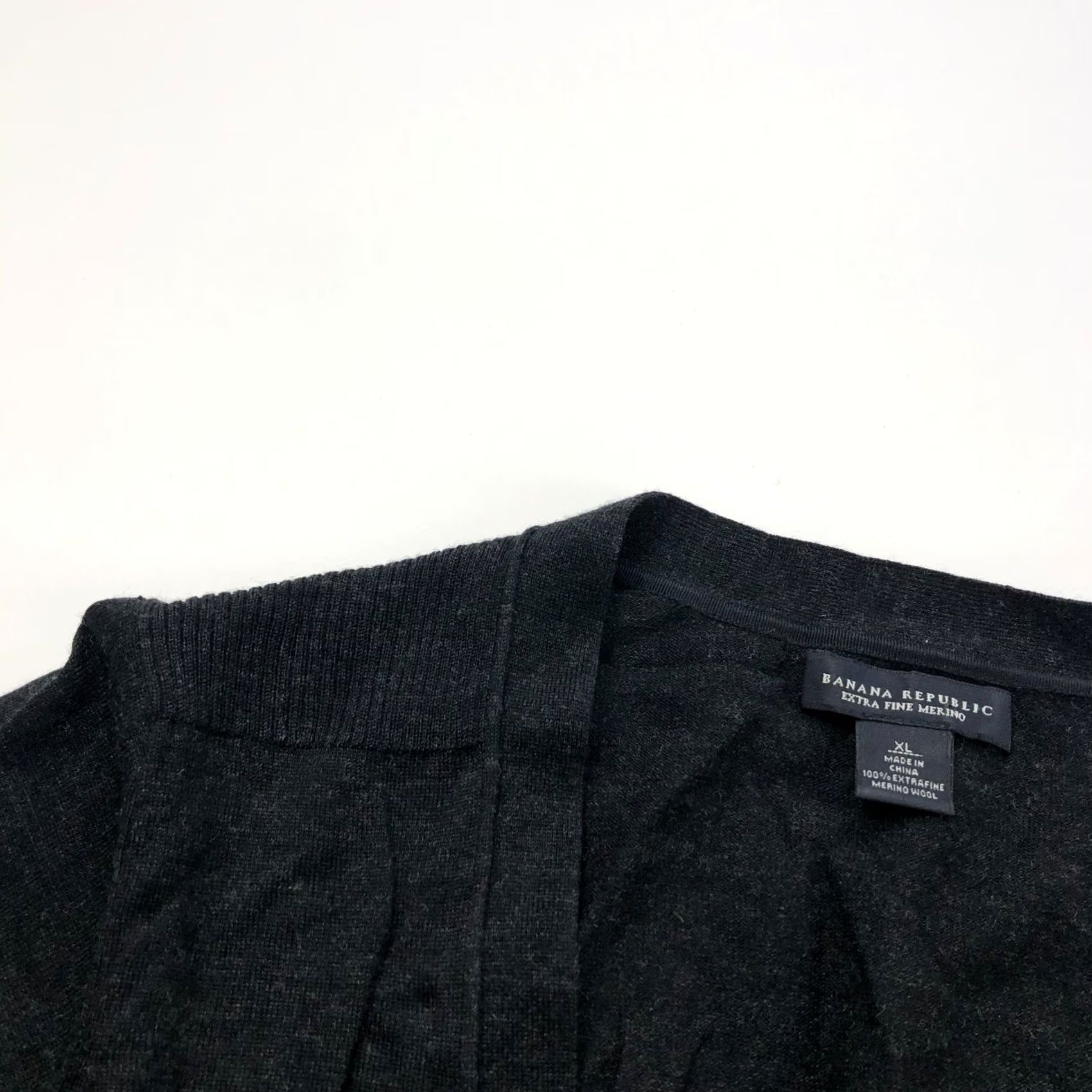 Banana Republic Banana Republic Cardigan Sweater Black XL 100% Merino Wool Button V-Neck Knit Womens Regular Pullover Casual Size XL / US 12-14 / IT 48-50 - 5 Thumbnail