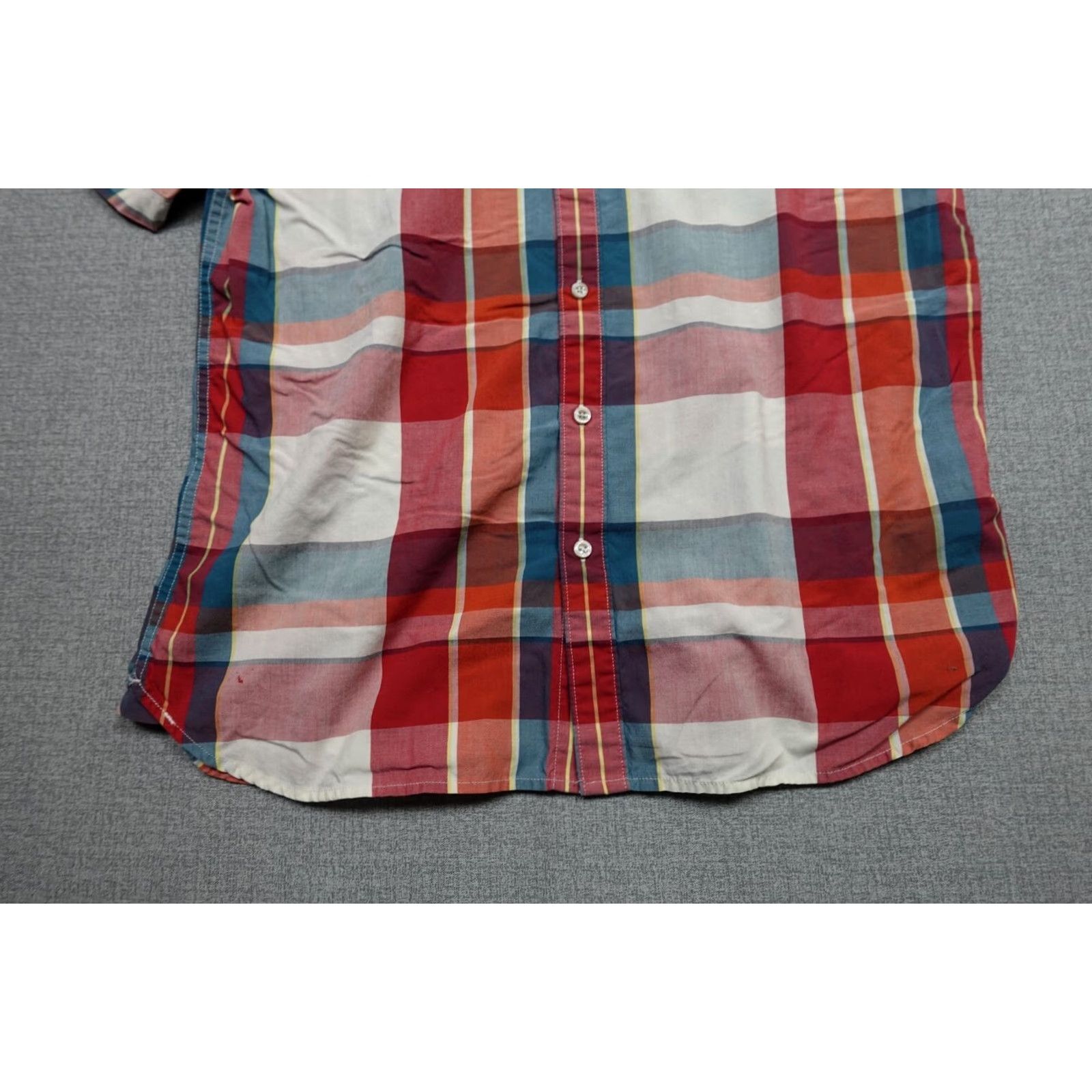 The North Face The North Face Shirt Mens L Red Plaid Camp Lightweight Button-Up Casual Outdoors Regular Fit Size US L / EU 52-54 / 3 - 3 Thumbnail