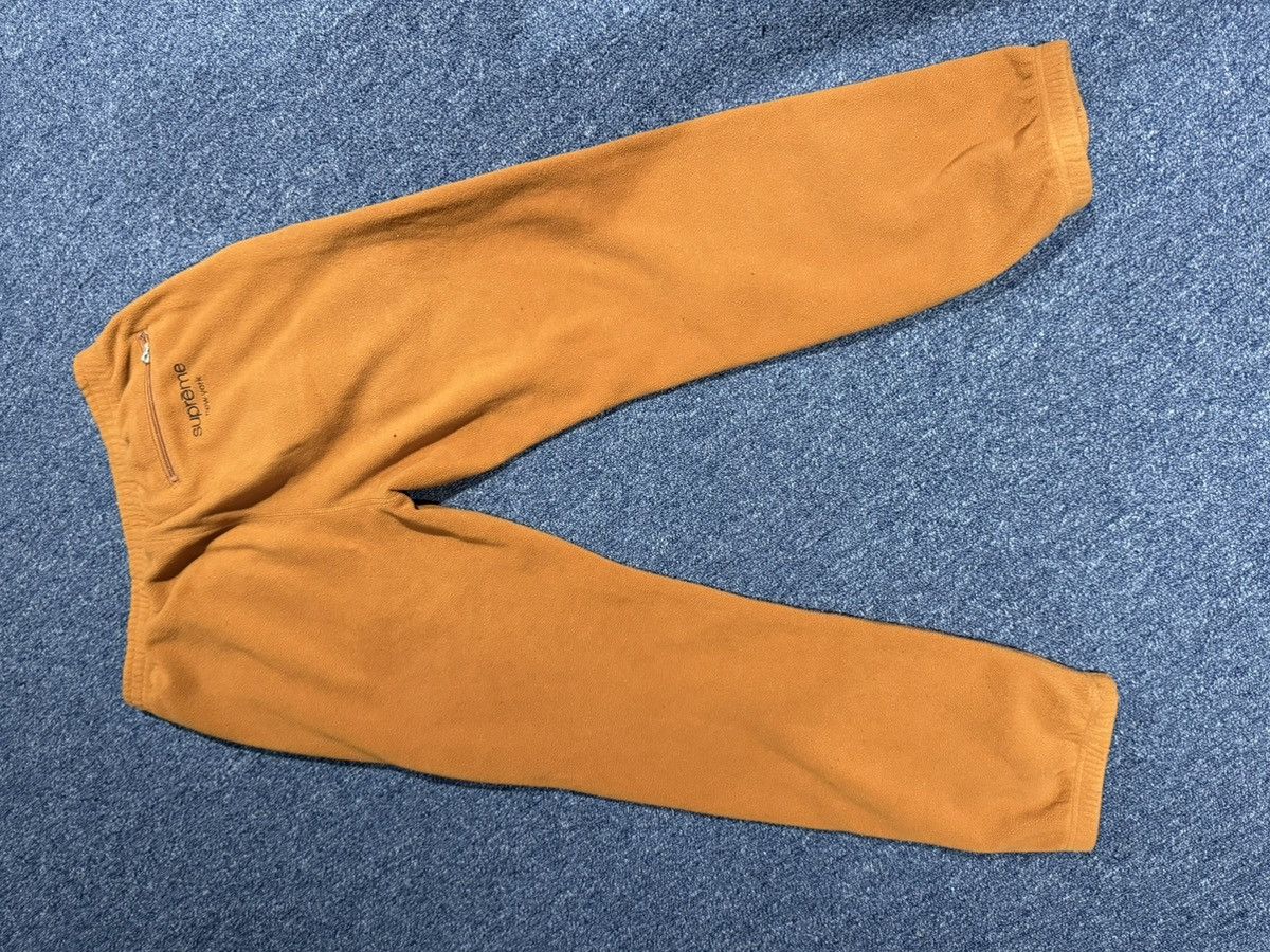 Supreme Polartec fleece classic logo sweatpants Size US 32 / EU 48 - 2 Thumbnail