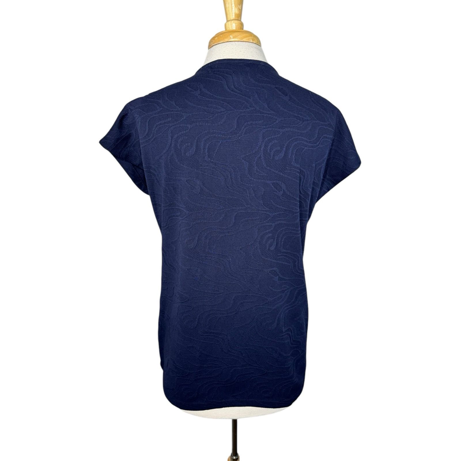 Chicos CHICOS Navy Blue Textured Side Button Knit Blouse Medium (1) Size M / US 6-8 / IT 42-44 - 3 Thumbnail
