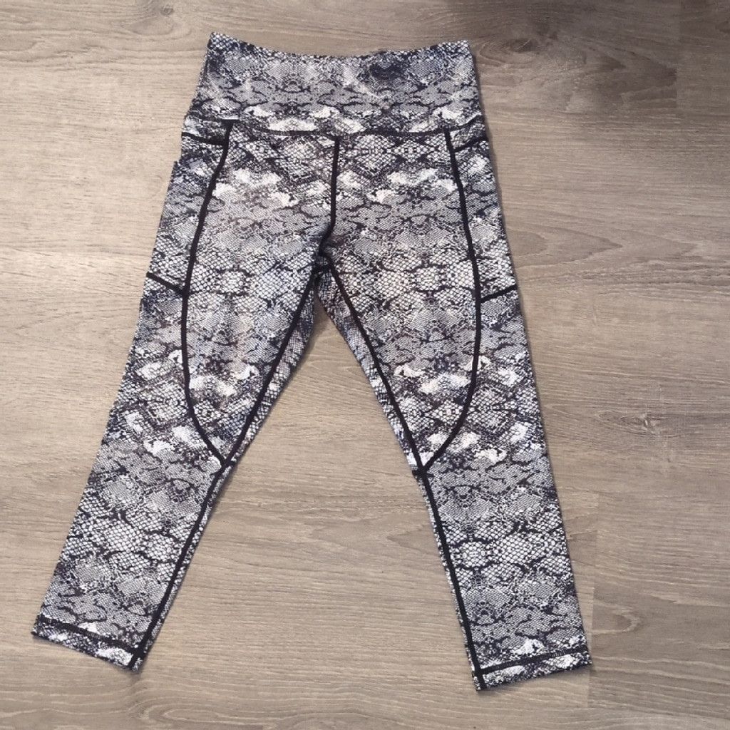 Other Zyia Cobra Metallic Leggings Size 4 Size 27" / US 4 / IT 40 - 2 Thumbnail