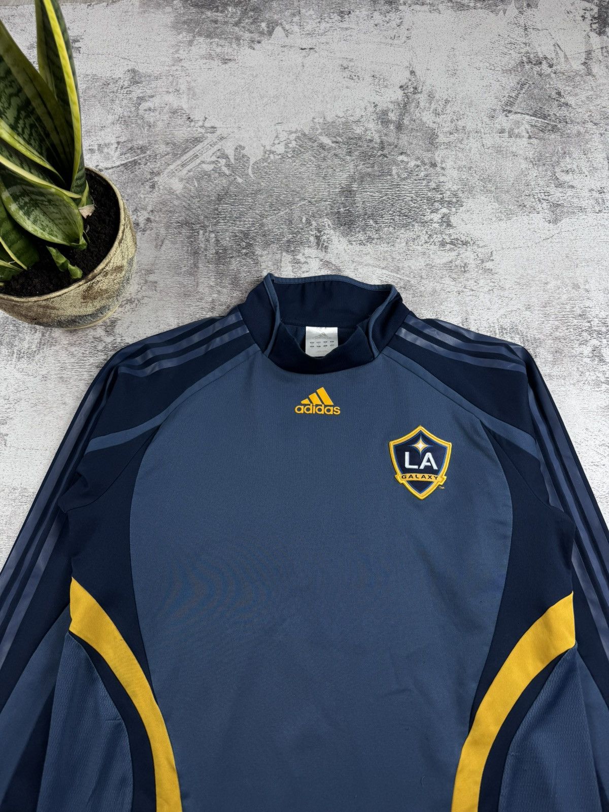 Other LA Galaxy Adidas Long Sleeve Soccer Football Training T Shirt Jersey Kit Size US M / EU 48-50 / 2 - 5 Thumbnail
