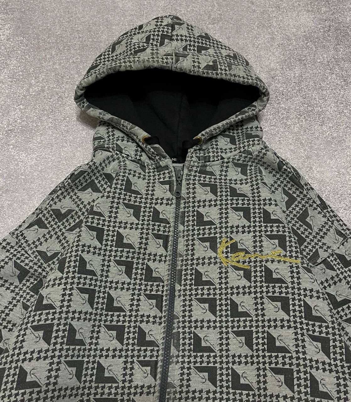 Karl Kani Karl Kani Vintage Monogram Zip Hoodie 90s Vibes Rare Piece Size US M / EU 48-50 / 2 - 3 Thumbnail