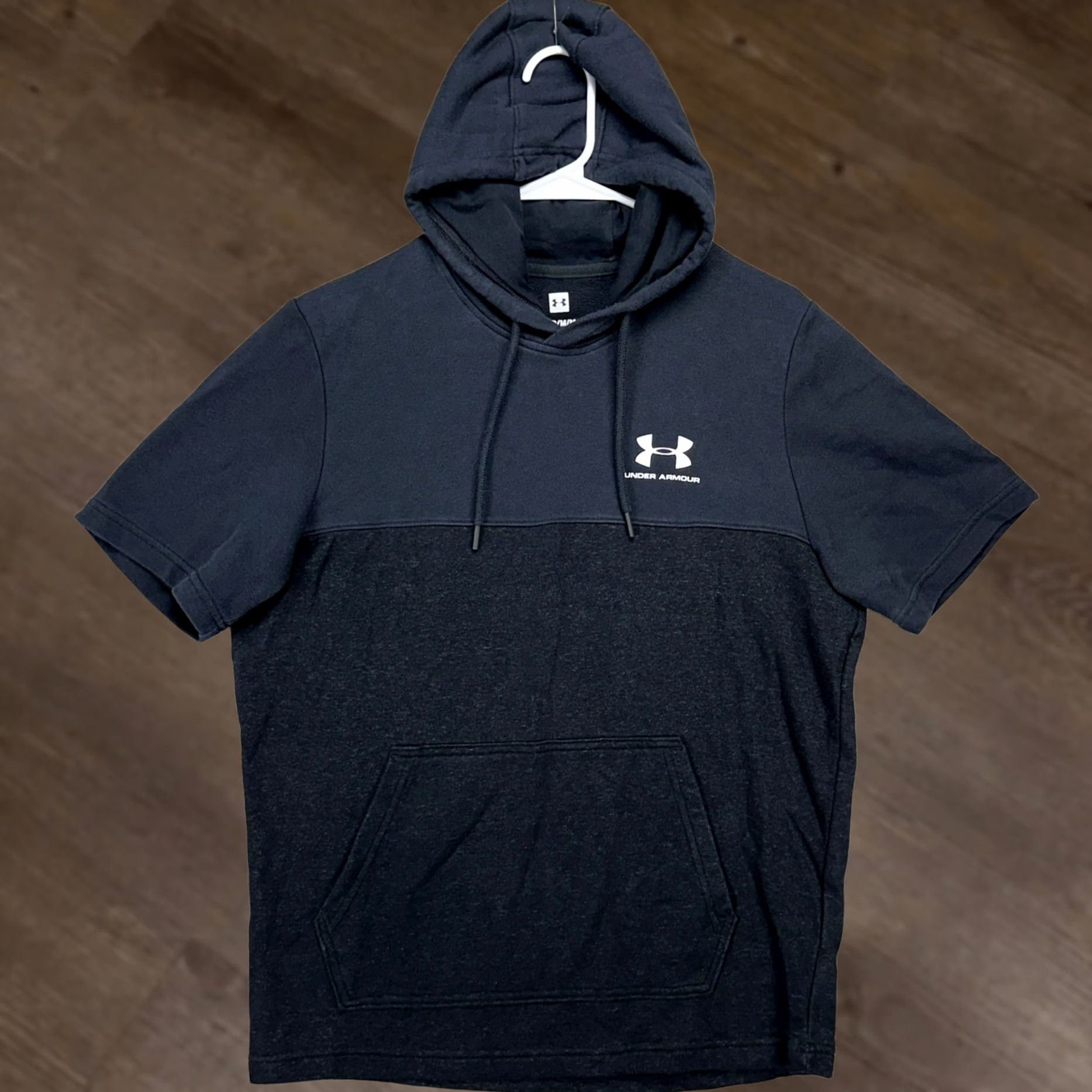 Under Armour Under Armour Hoodie Sweatshirt Mens Medium Black Colorblock Drawstring Pullover Size US M / EU 48-50 / 2 - 1 Thumbnail