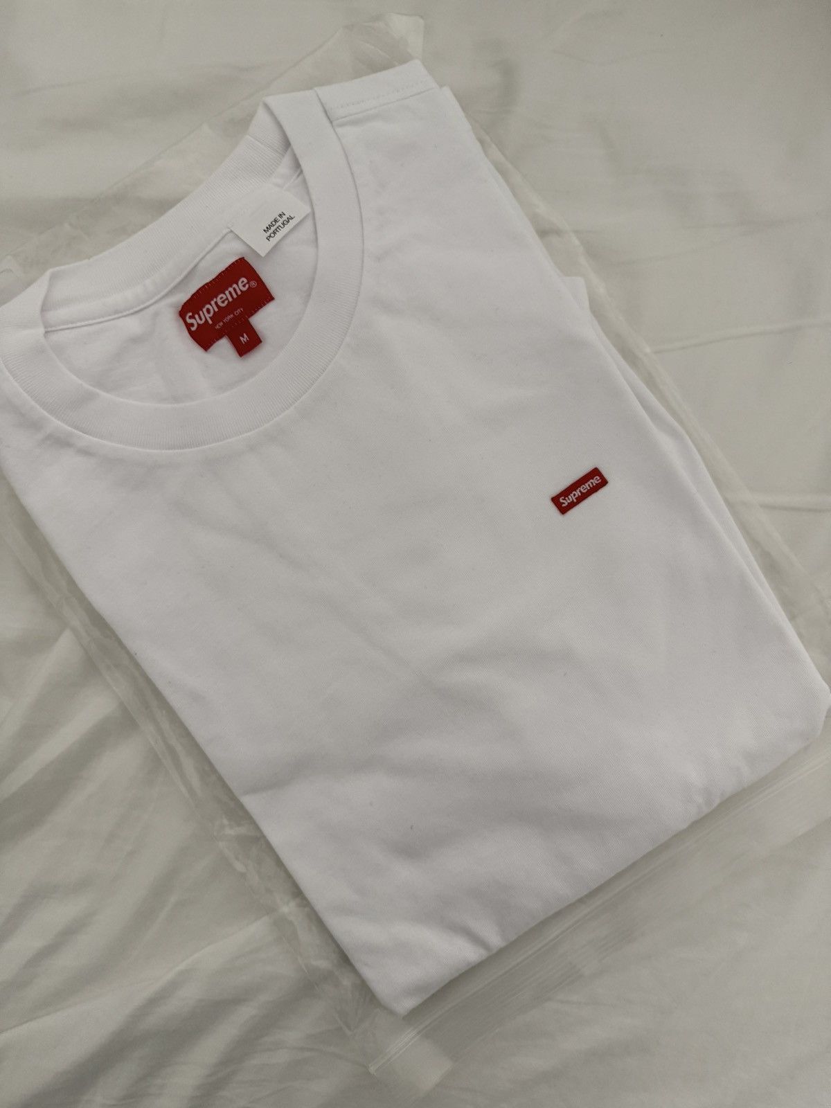 Supreme Supreme small logo white tee medium Size US M / EU 48-50 / 2 - 1 Thumbnail