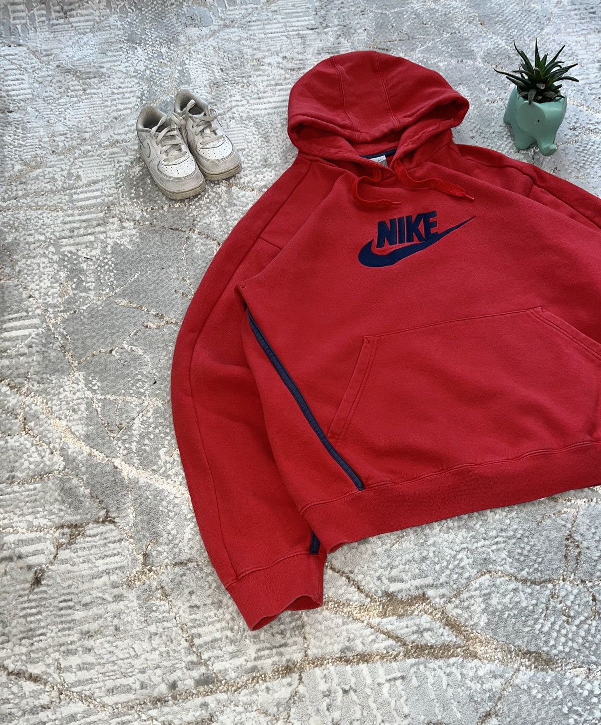 Nike NIKE VINTAGE 00S BIG LOGO HOODIE Y2K SWEATSHIRT CREWNECK Size US L / EU 52-54 / 3 - 3 Thumbnail