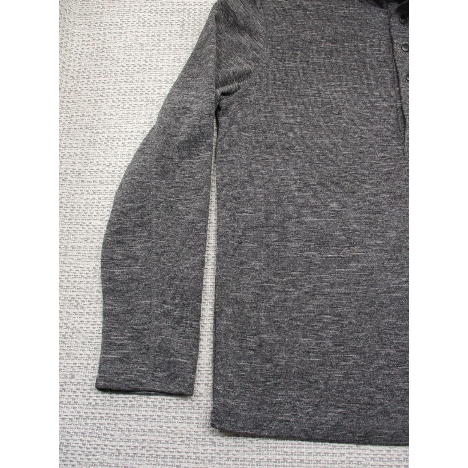 ZeroXposur ZeroXposur Sweater Men L Pullover 1/4 Snap Long Sleeve Gray Knit Voltage? No, Keep: Solid Gray Size US L / EU 52-54 / 3 - 5 Thumbnail