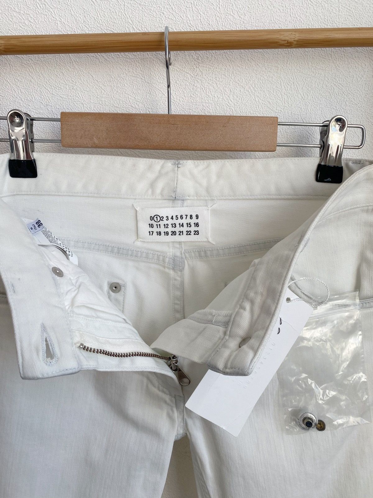 Maison Margiela Maison Margiela Jeans Size 26" / US 2 / IT 38 - 3 Thumbnail