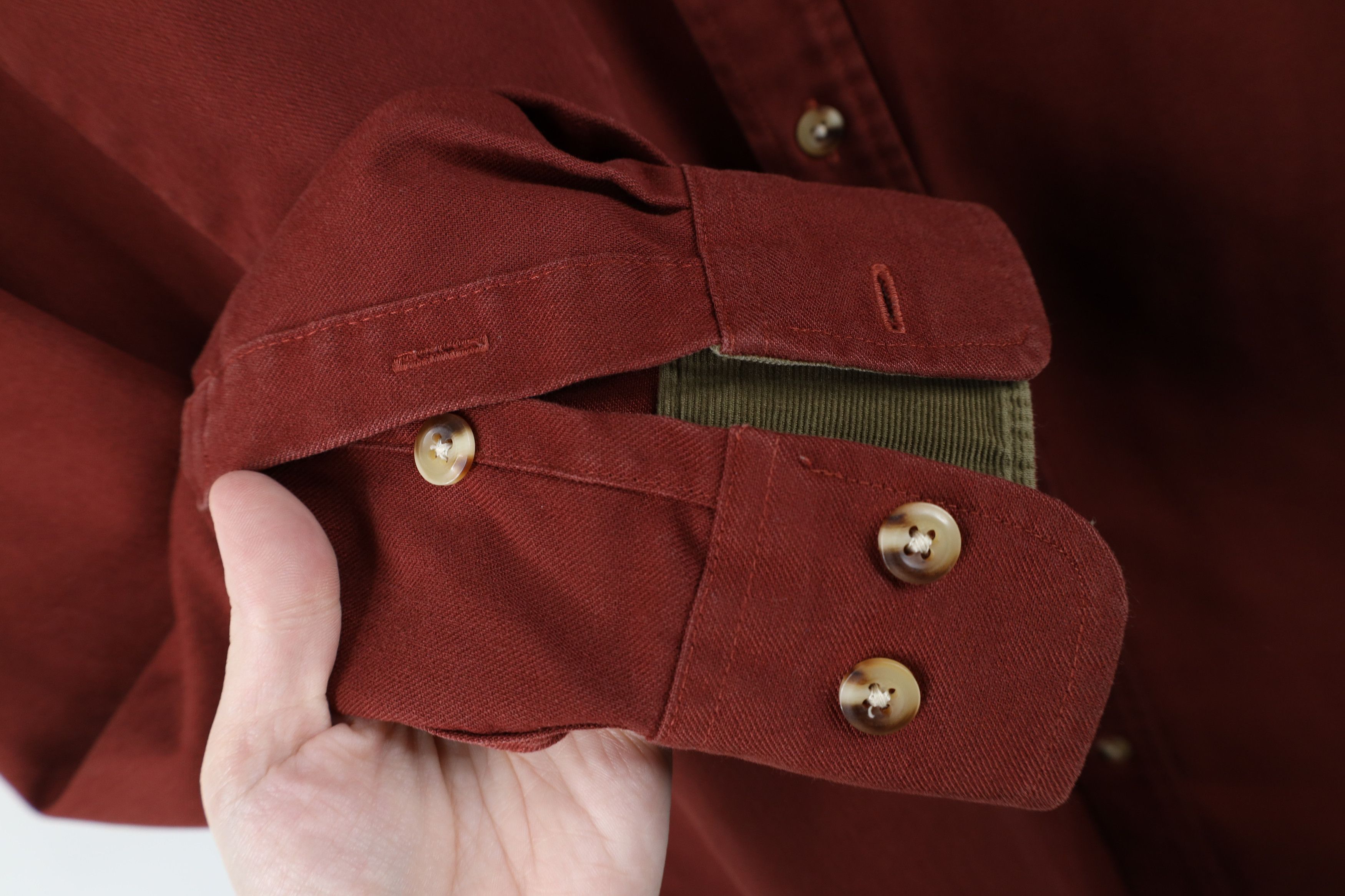 Cabelas Vintage Cabelas Pocket Heavyweight Collared Button Shirt Size US XL / EU 56 / 4 - 5 Thumbnail