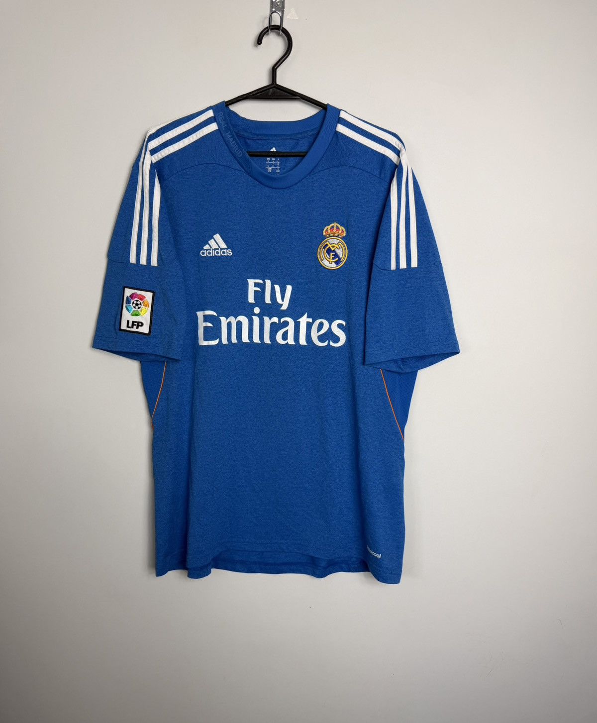 Adidas Adidas Real Madrid 2013/2014 Bale #11 Soccer Jersey Size US L / EU 52-54 / 3 - 2 Thumbnail
