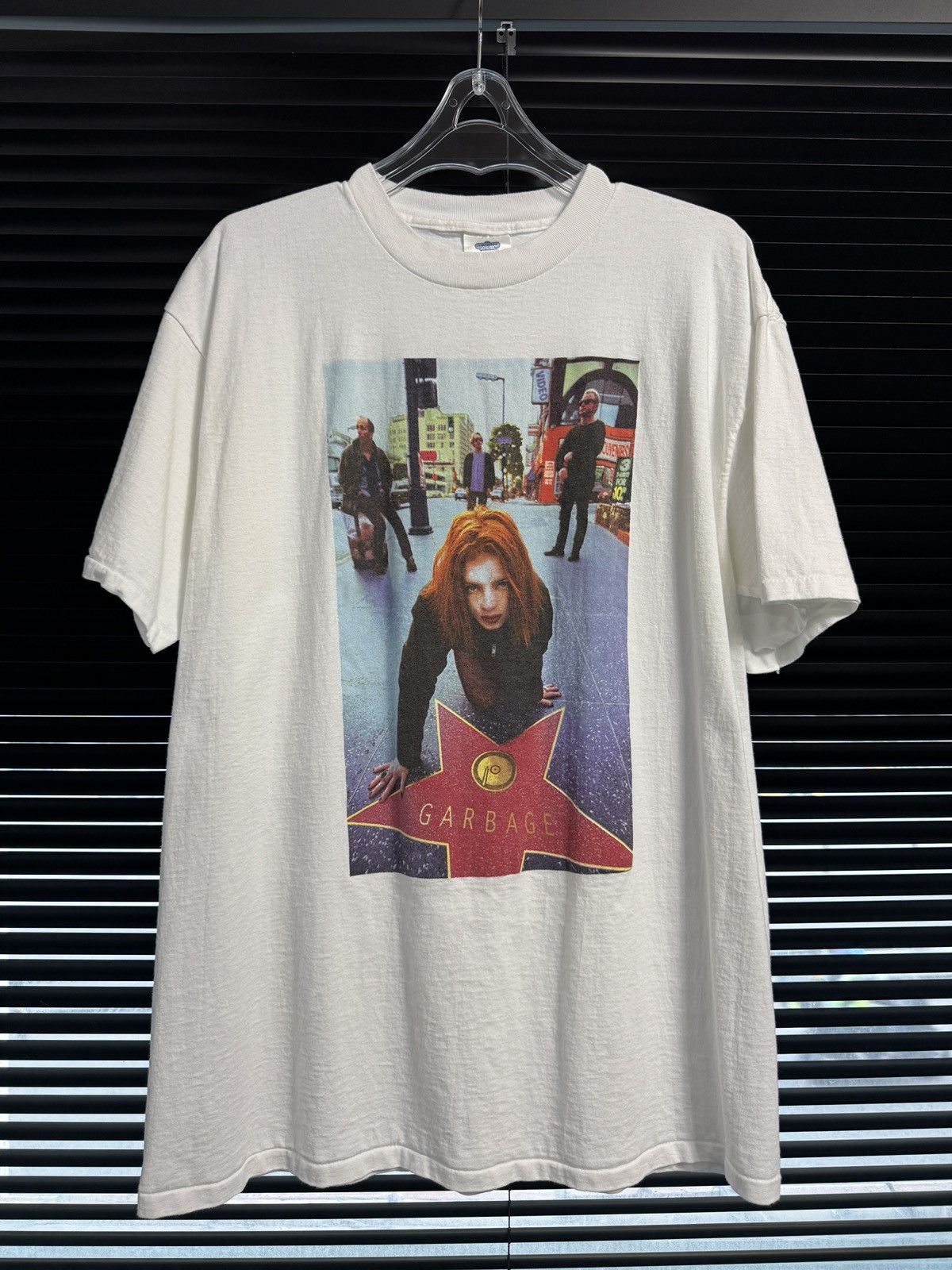 Band Tees Vintage 90s Garbage Tour Shirt Size US XL / EU 56 / 4 - 1 Thumbnail