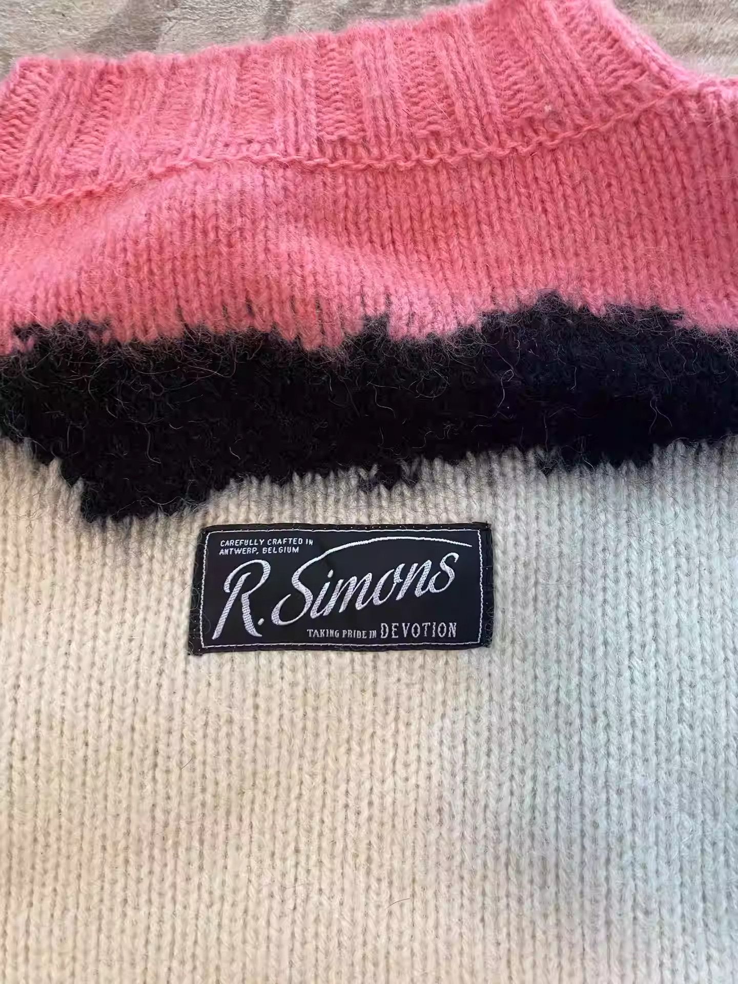 Raf Simons RafSimons aw21 pink and milk colorblocked silhouette sweater Size US S / EU 44-46 / 1 - 2 Thumbnail