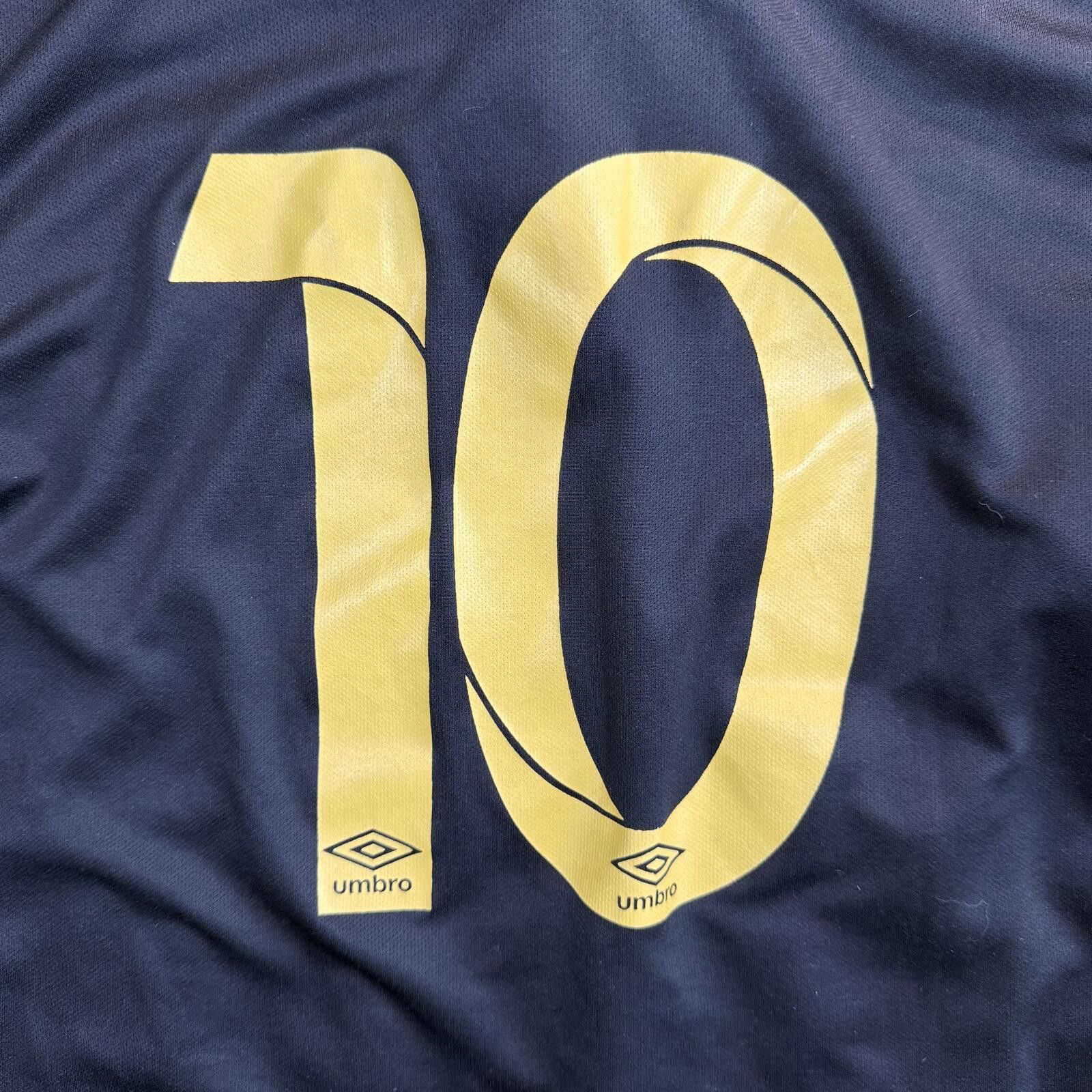 Umbro Umbro Universitario 2017 Third Jersey Black Gold S Size US S / EU 44-46 / 1 - 9 Thumbnail