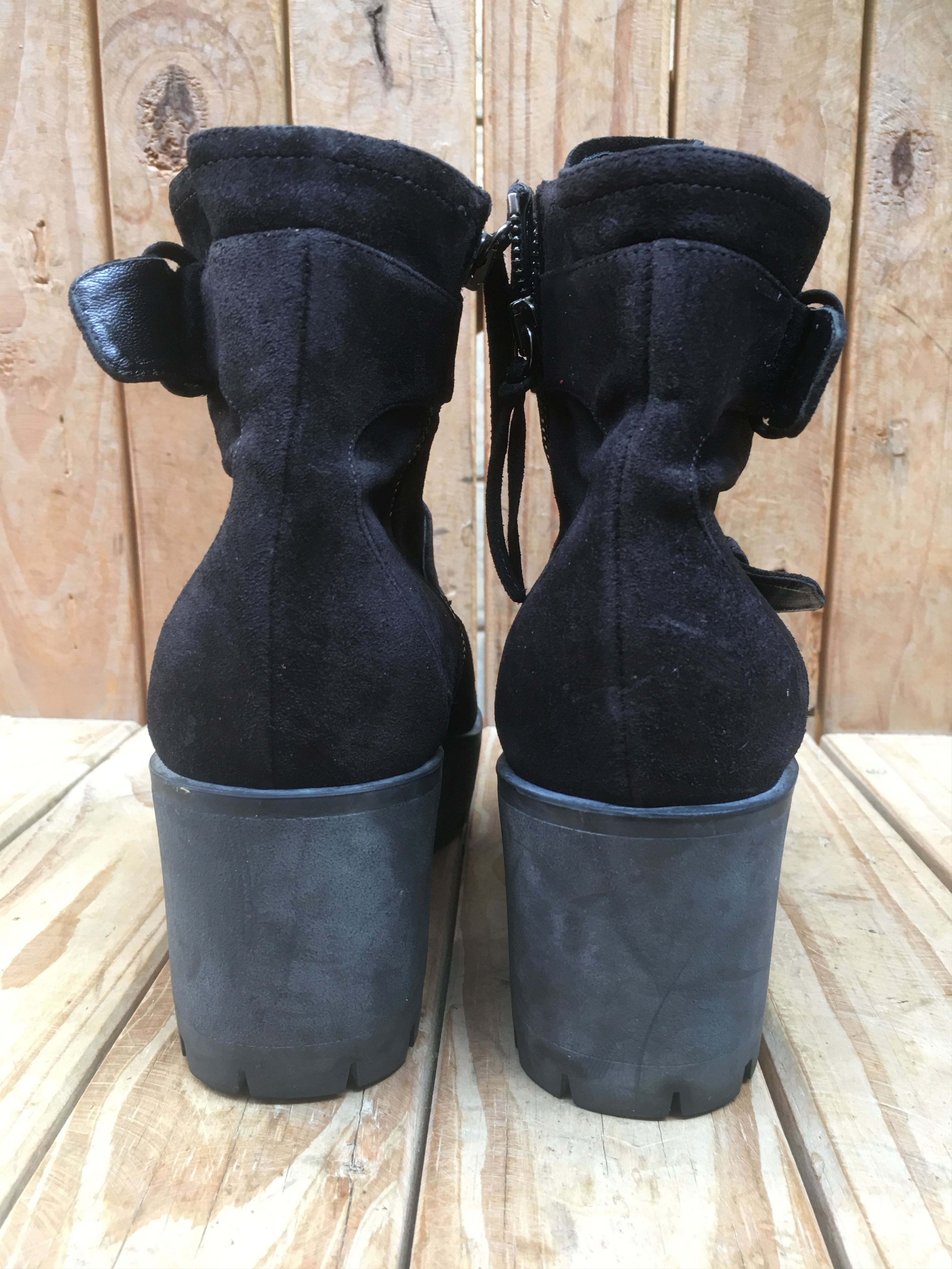 Miu Miu Miu miu heeled suede buckled boots Size US 7 / IT 37 - 10 Thumbnail