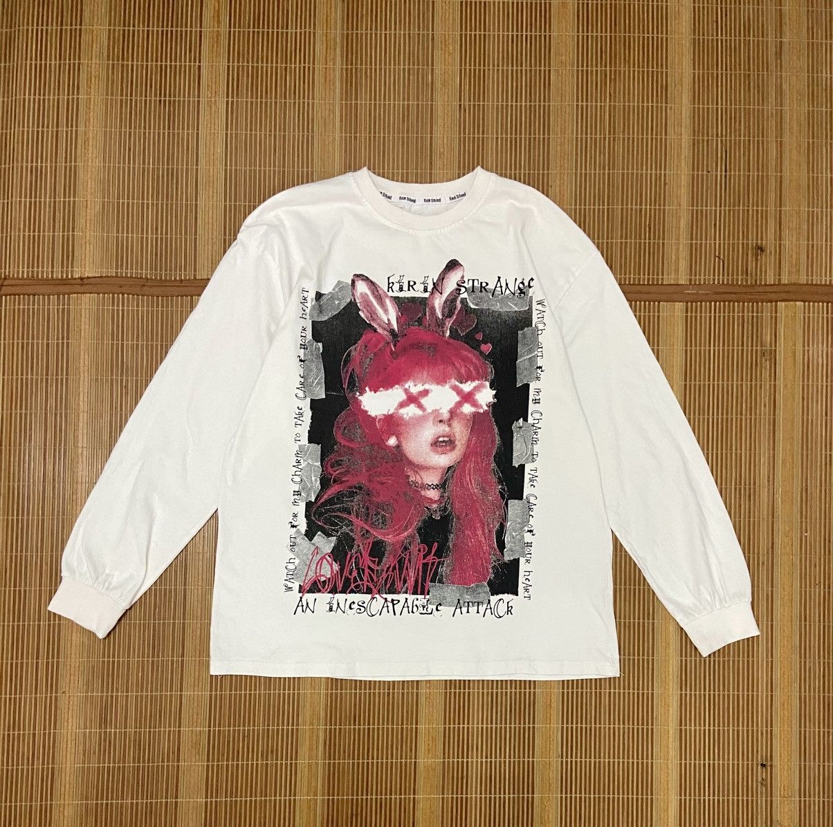 Other KIRIN STRANGE BUNNY GIRL GRAPHICS TEE Size US L / EU 52-54 / 3 - 5 Thumbnail