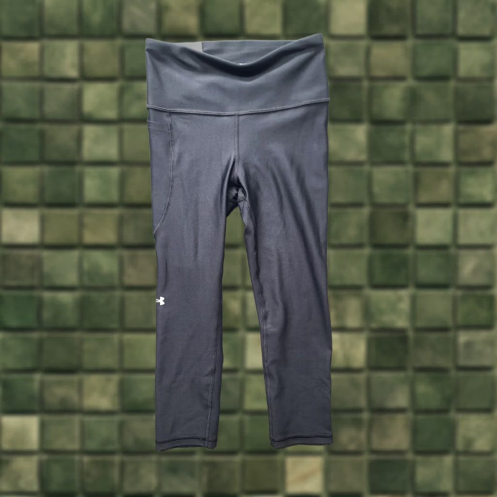 Under Armour Under Armour Compression Leggings Womens XS High Rise Capri HeatGear Gymwear Capri Leggings Slim Black Adults Girls Mens Womens Size 26" / US 2 / IT 38 - 1 Thumbnail