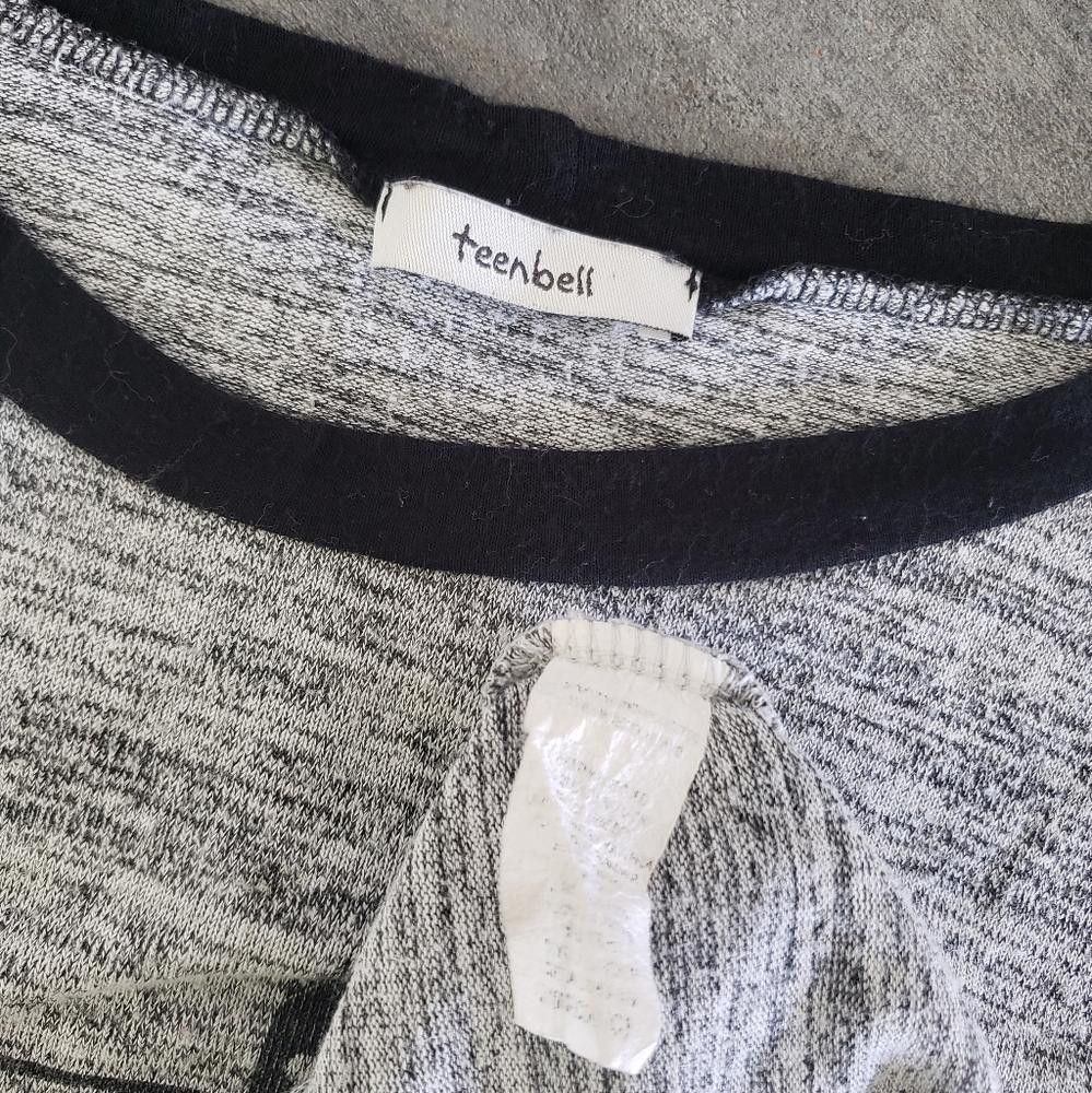 Designer Grey Black Love Cropped TeenBell Long Sleeve Size M / US 6-8 / IT 42-44 - 3 Thumbnail