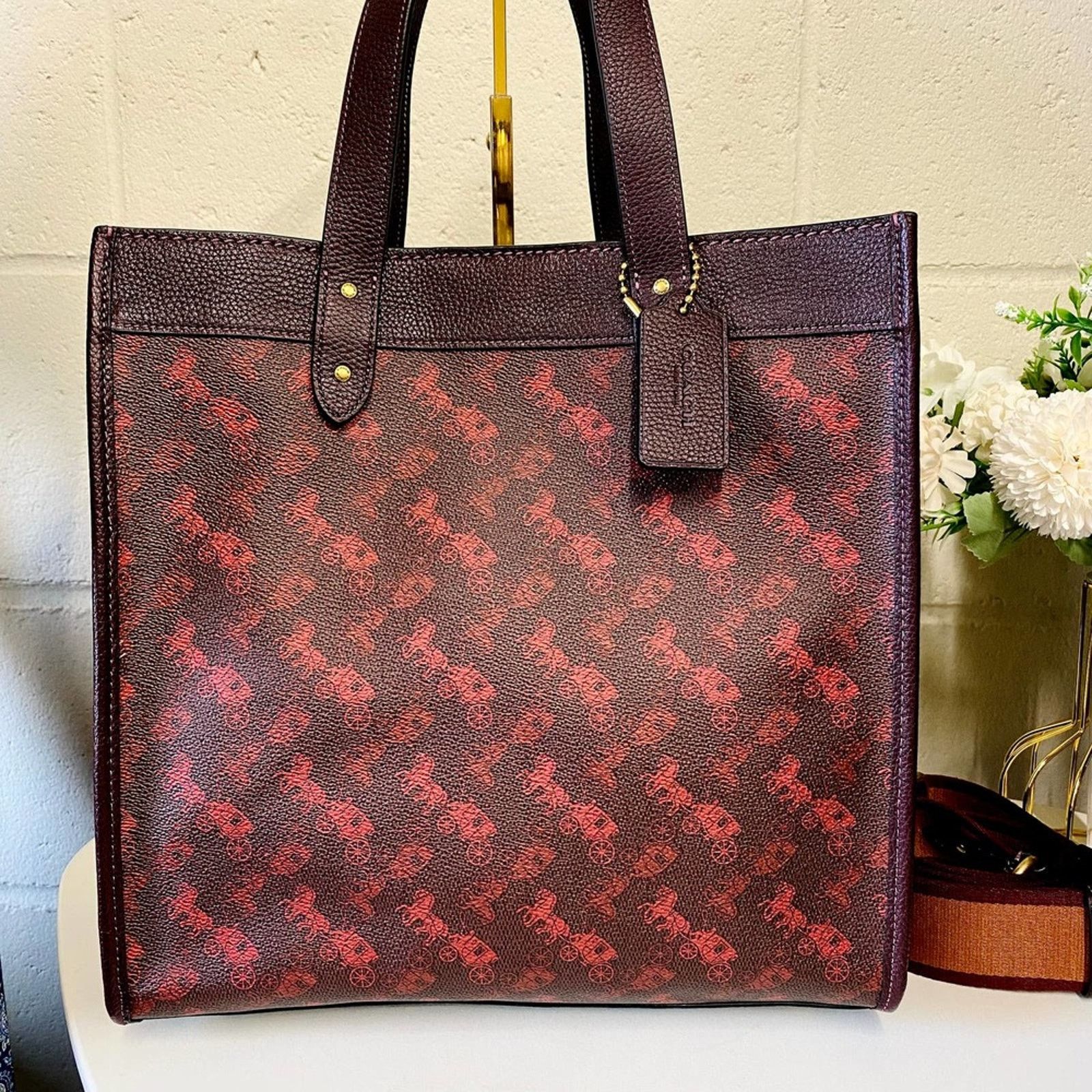 Coach Coach 89143 Field Tote With Horse And Carriage Print IN red Size ONE SIZE - 2 Thumbnail