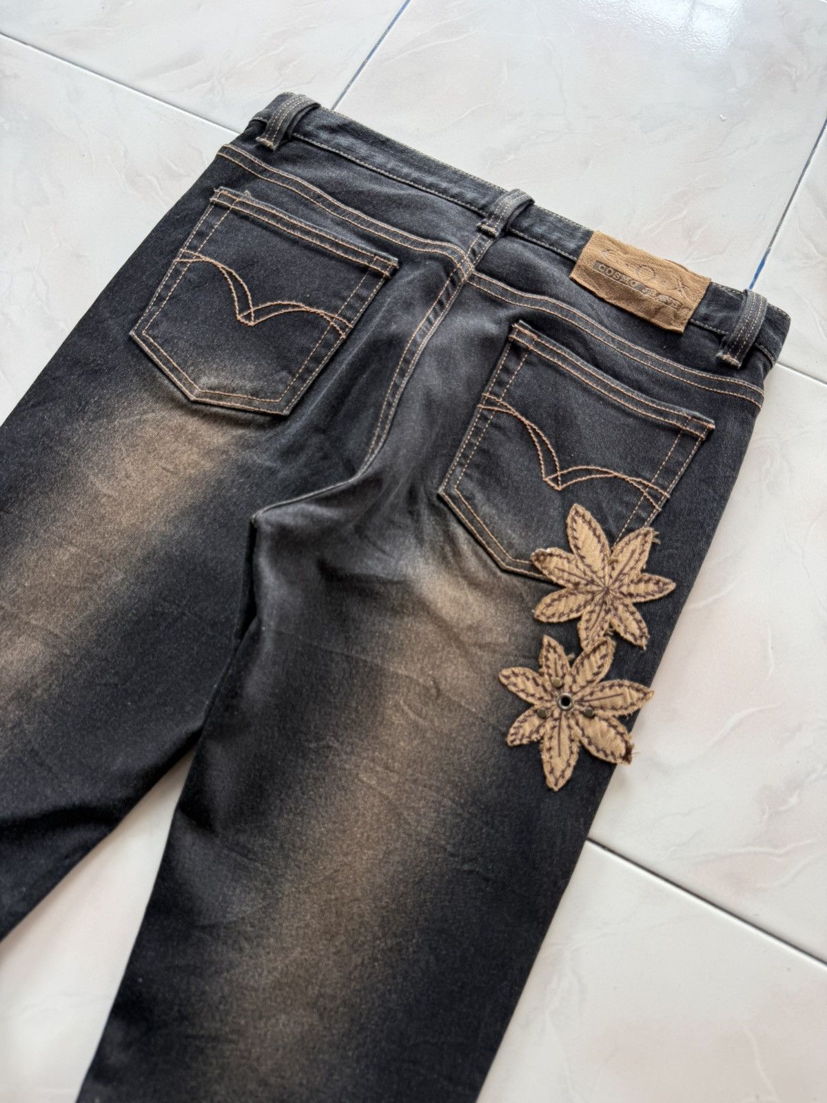 Japanese Brand Cosmo Japan Weed Leaf Suede Patch Mud Fade Flared Jeans Size US 27 - 14 Thumbnail
