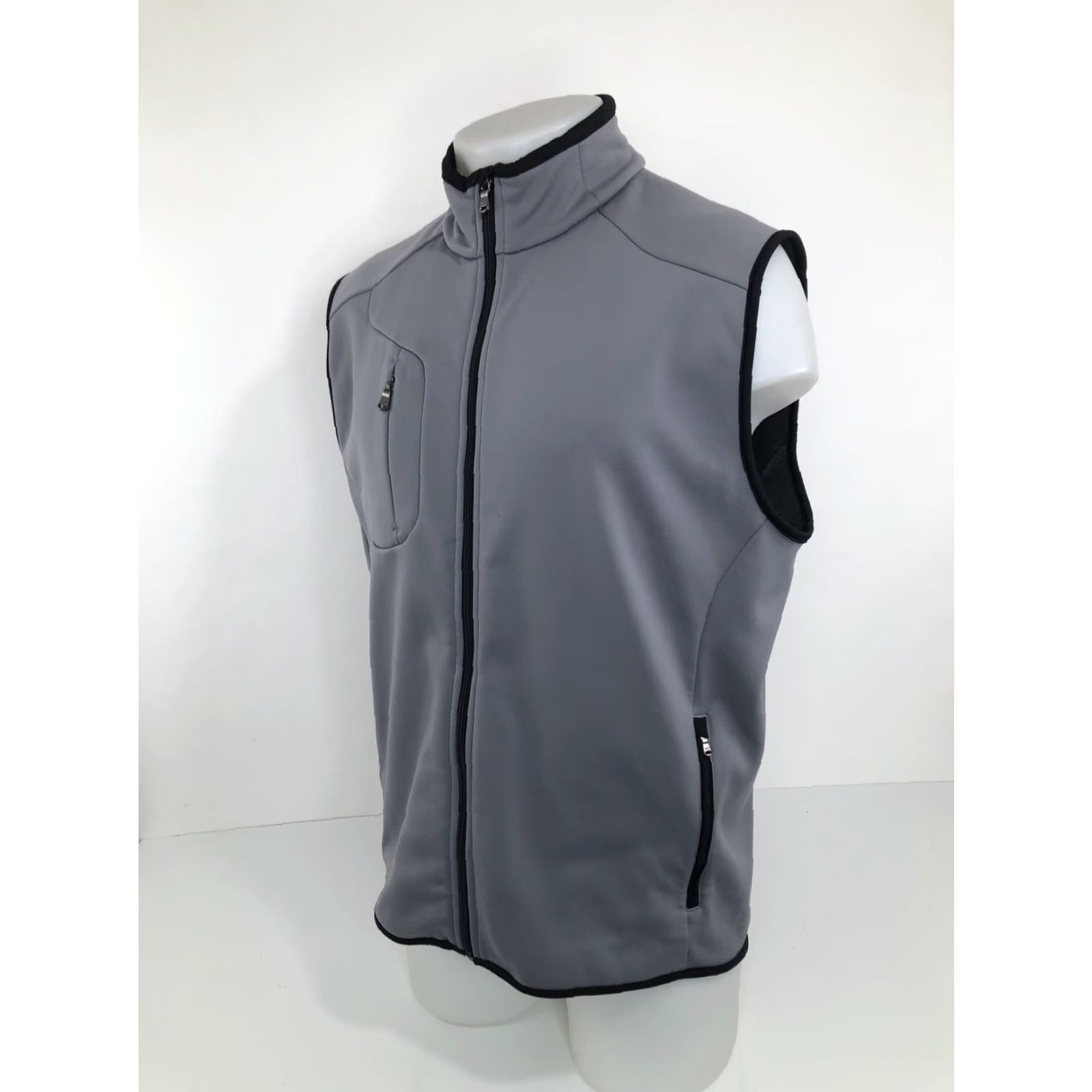 RLX Ralph Lauren RLX Ralph Lauren - Embroidered Vest - Mens Lg. Gray - Polyester - RLX Ralph Lauren - Embroidered - Vest - Men - Size L Size US L / EU 52-54 / 3 - 2 Thumbnail