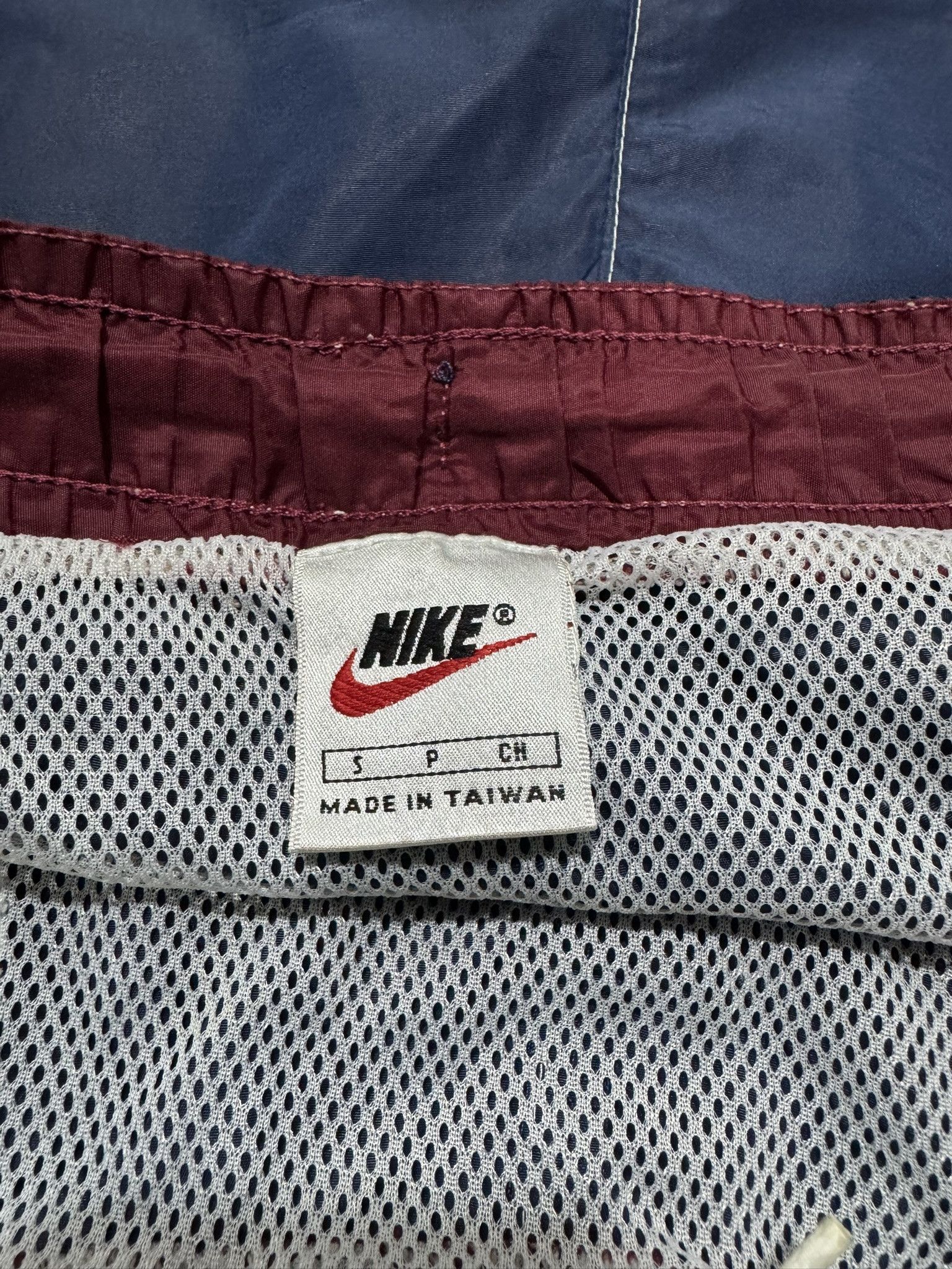 Nike × Nike ACG × Vintage Vintage 90's Nike Small Swoosh Nylon Short Size S Size US 34 / EU 50 - 4 Thumbnail