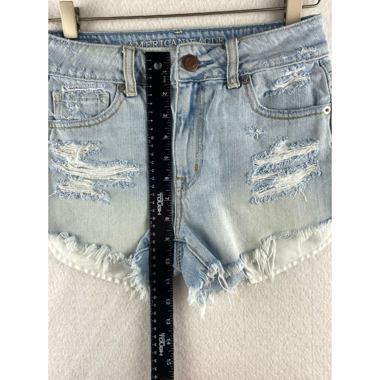 American Eagle Outfitters American Eagle Jeans Shorts Womens 0 Cut Off Fray Distressed Denim Size 25" / US 0 / IT 36 - 4 Thumbnail