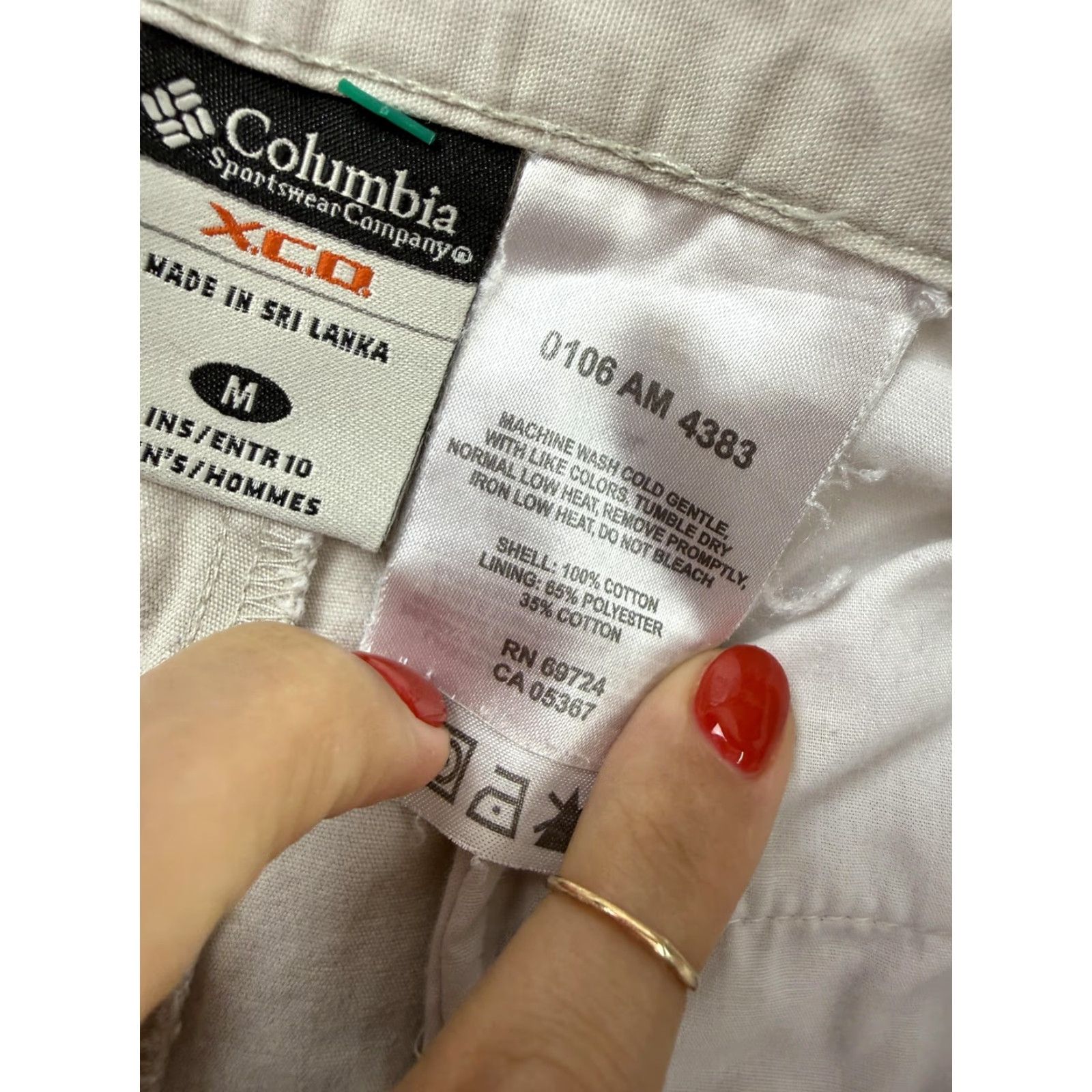 Vintage Columbia Shorts Mens Medium Beige Cargo 10 Inseam Cotton Outdoor Casual XCO Size US 31 - 6 Thumbnail