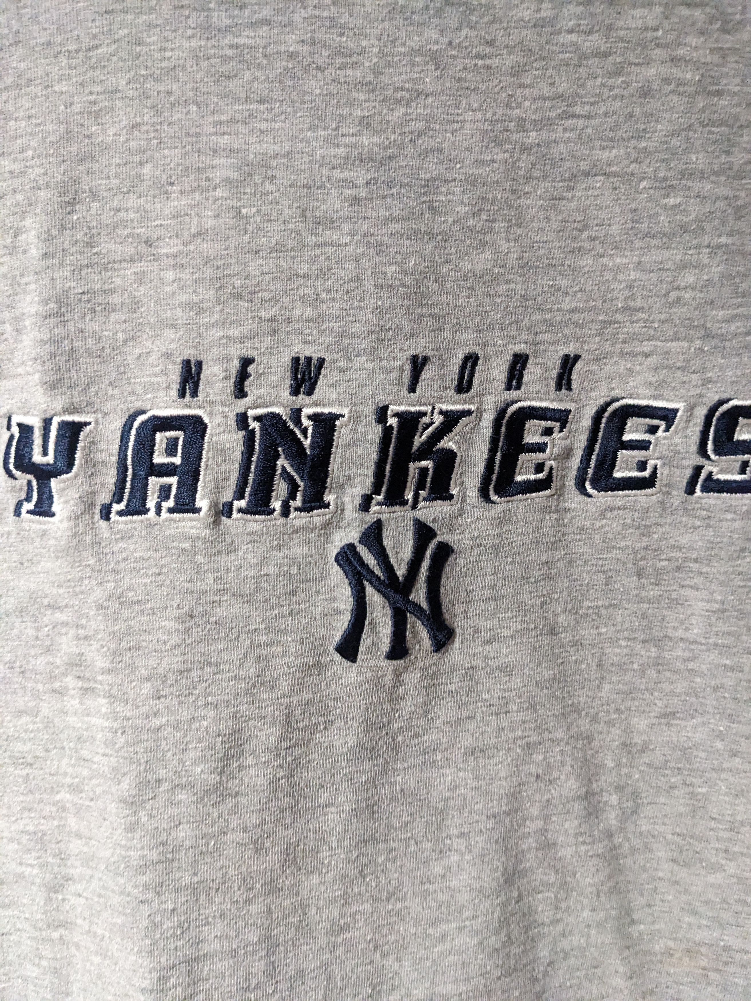 New York Yankees × Vintage Vintage Y2K New York Yankees Spell Out Logo MLB Gray T-Shirt Size US M / EU 48-50 / 2 - 2 Thumbnail