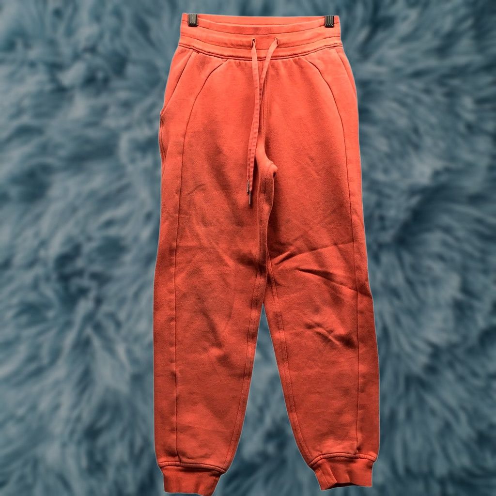 Lululemon VINTAGE? No. Size 28" / US 6 / IT 42 - 1 Thumbnail
