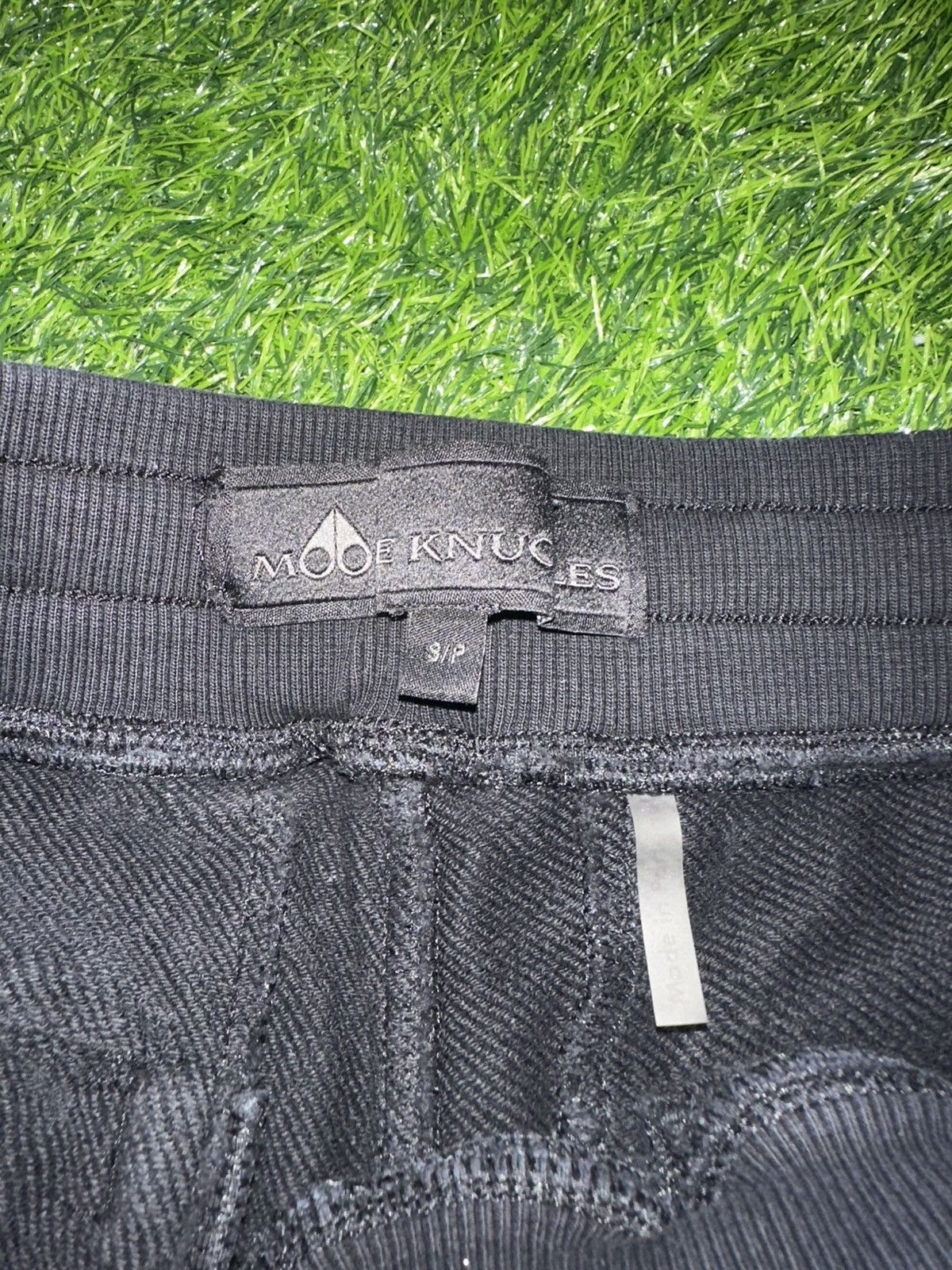 Moose Knuckles Moose Knuckles Sarasota Shorts Size Small Size US 30 / EU 46 - 4 Thumbnail