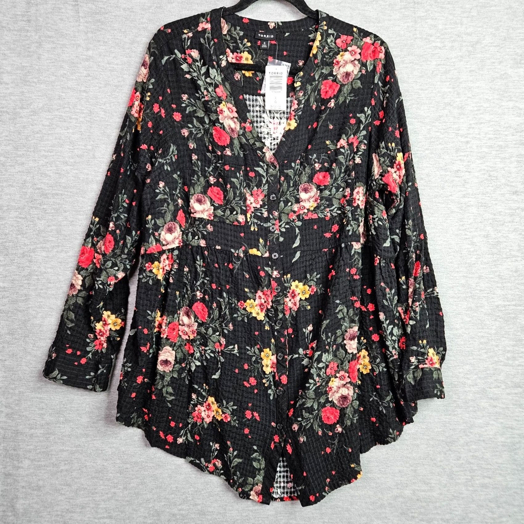 Torrid Torrid Blouse Women Long Sleeve Floral Black Size 0 Plus Rayon Spandex V-Neck Pullover Slim Best for Casual Seasonal All Seasons Womens Size XS / US 0-2 / IT 36-38 - 2 Thumbnail