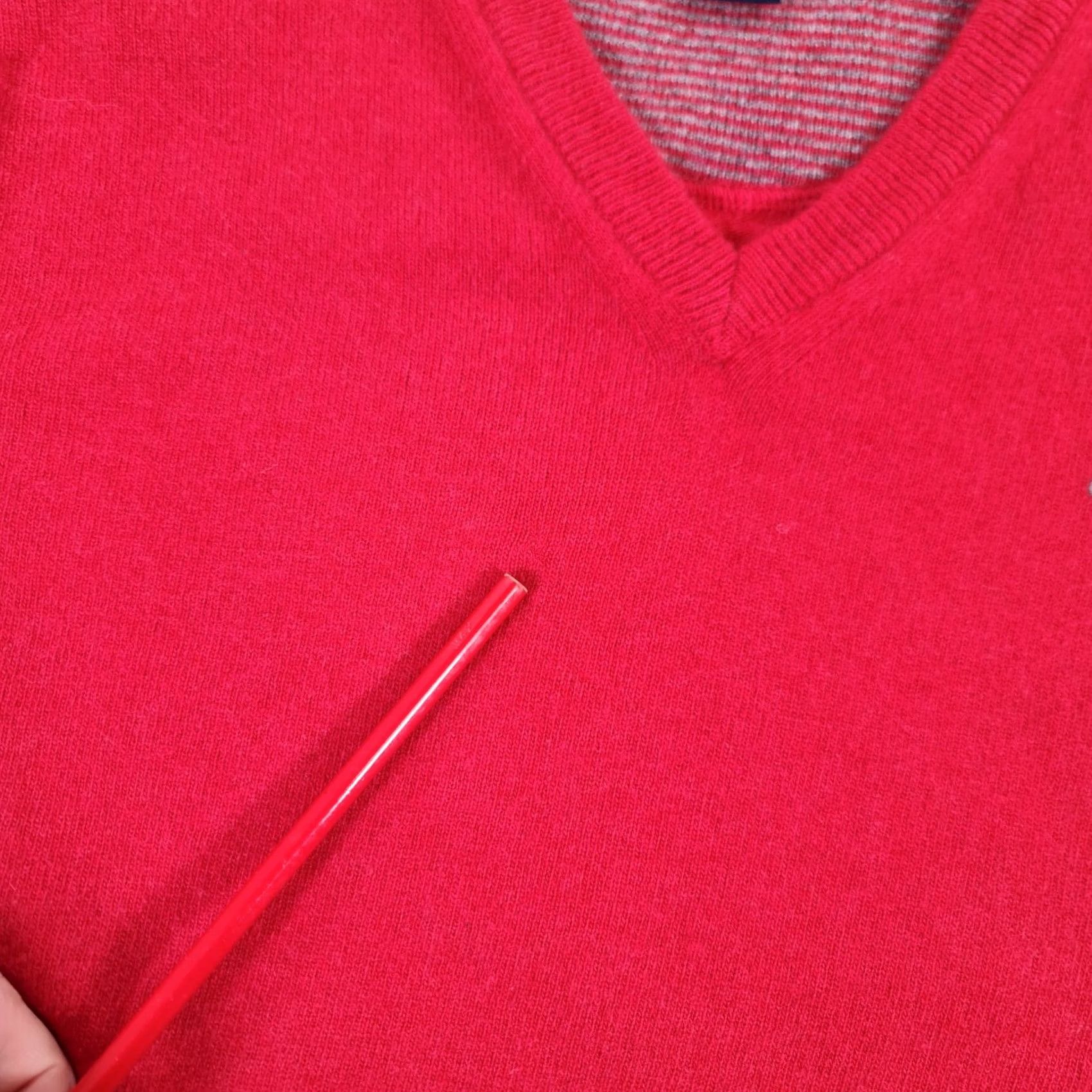 Gant Gant Mens Jumper Red Medium 100% Lambswool V Neck Knit Pullover Size US M / EU 48-50 / 2 - 6 Thumbnail