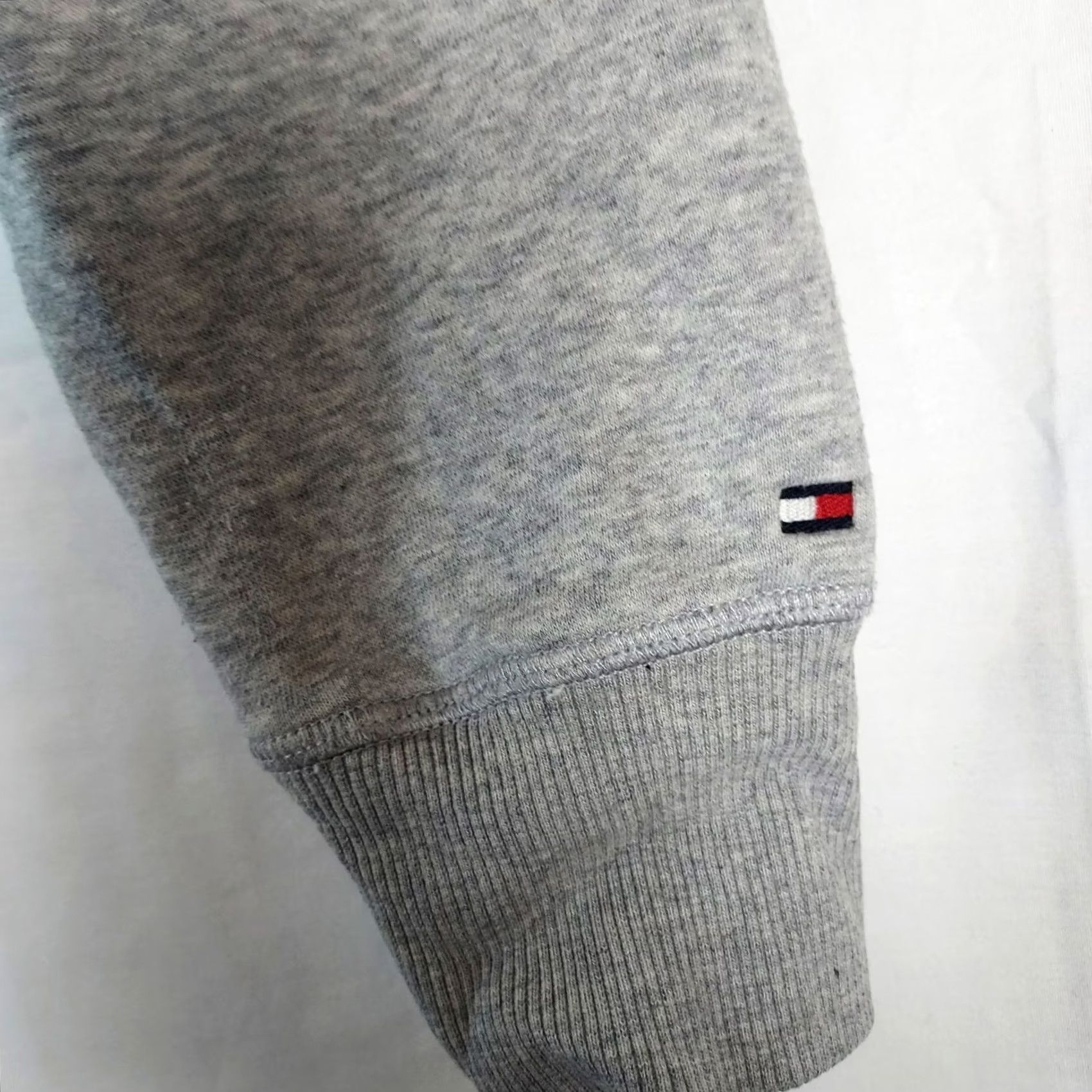 Tommy Hilfiger Tommy Hilfiger Hoodie Mens M Gray Pullover Sweatshirt Flag Logo Casual Size US M / EU 48-50 / 2 - 4 Thumbnail