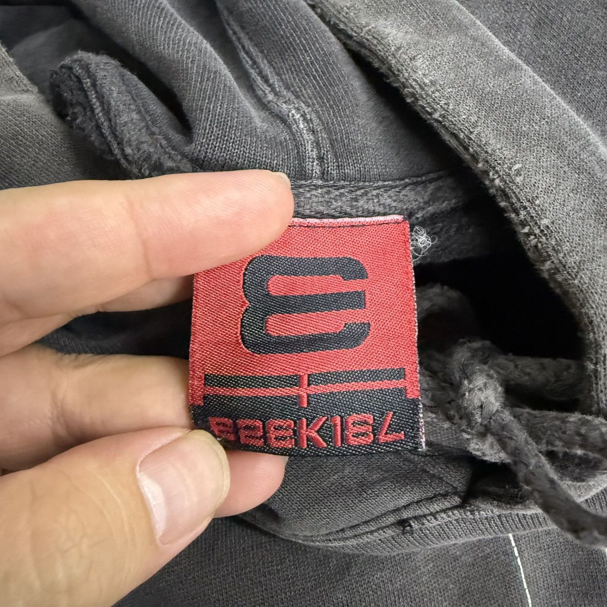 Beauty Beast Ezekiel Faded Thrashed Distress Skate Hoodie y2k Size US L / EU 52-54 / 3 - 12 Thumbnail