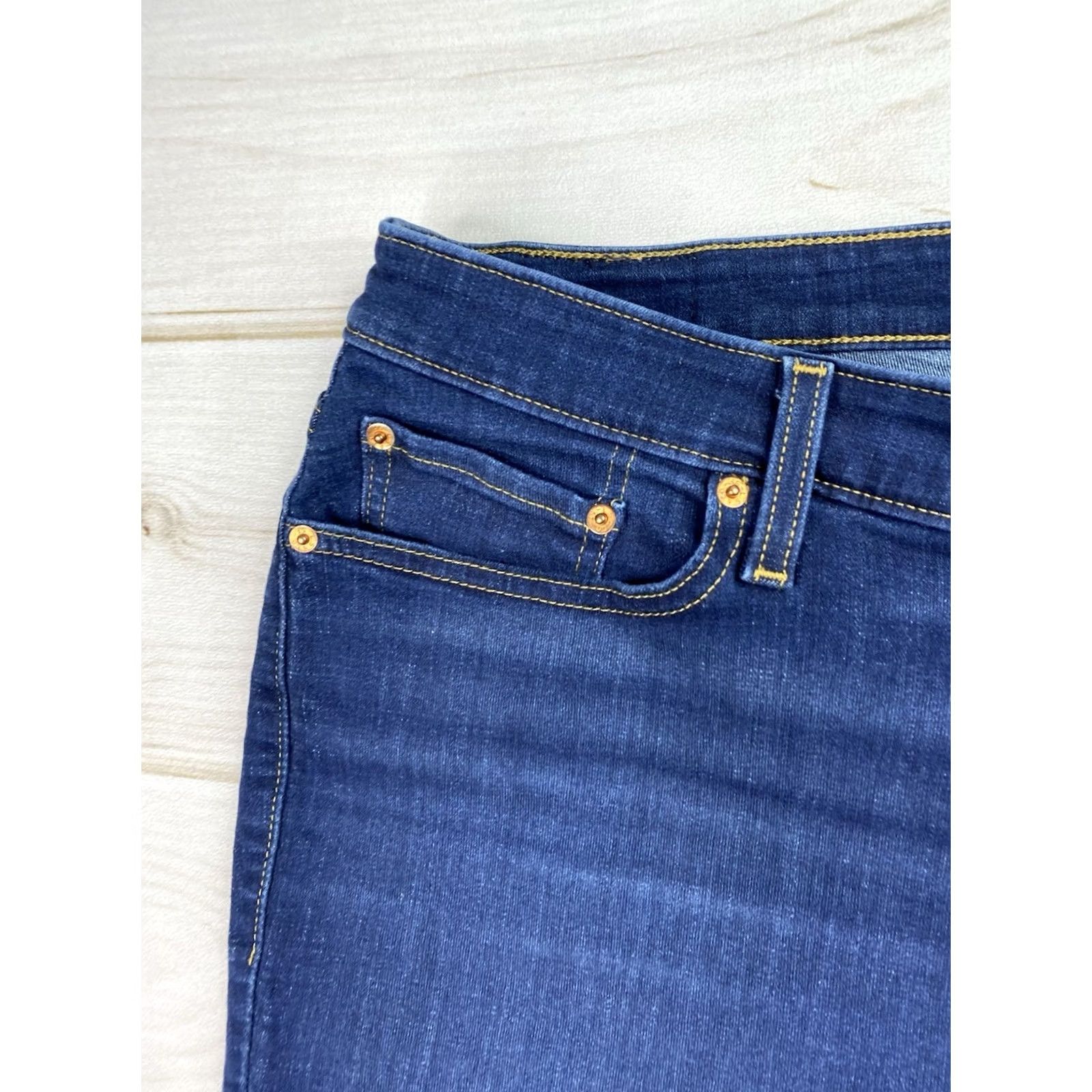 Levi's VINTAGE Levi's Womens Jeans 26W Blue Denim Boyfriend Fit Stretch Comfort Plus Sz 2 Womens Jeans 5-Pocket Design Dark Wash Regular Rise High Rise N/A Size 26" / US 2 / IT 38 - 2 Thumbnail