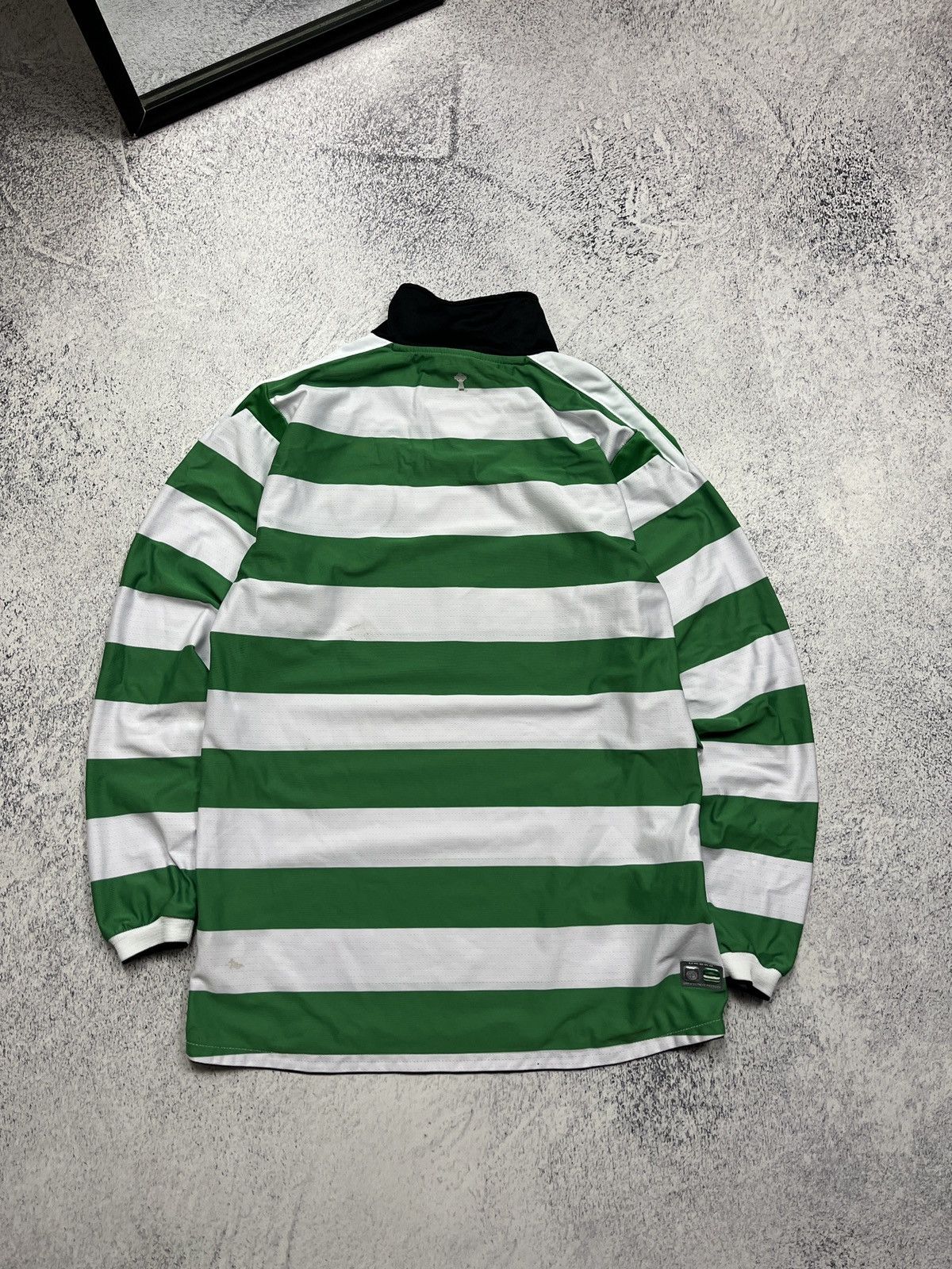Umbro Celtic 2004/2005 Home Soccer Jersey Umbro Shirt Long Sleeve Size US M / EU 48-50 / 2 - 14 Thumbnail