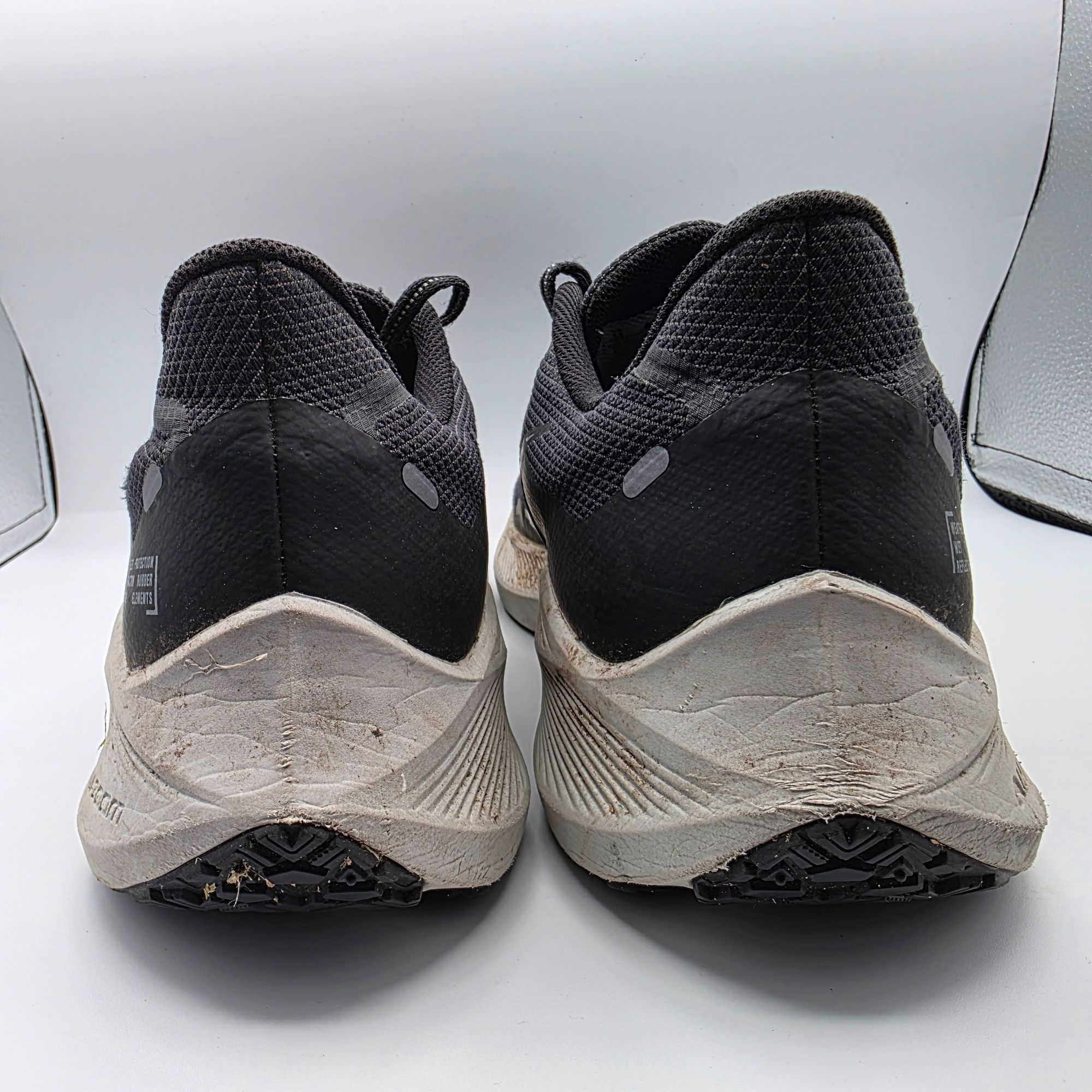 Nike Nike Winflo 7 Shield Mens Size 13 Black White Athletic Shoes Size US 13 / EU 46 - 5 Thumbnail