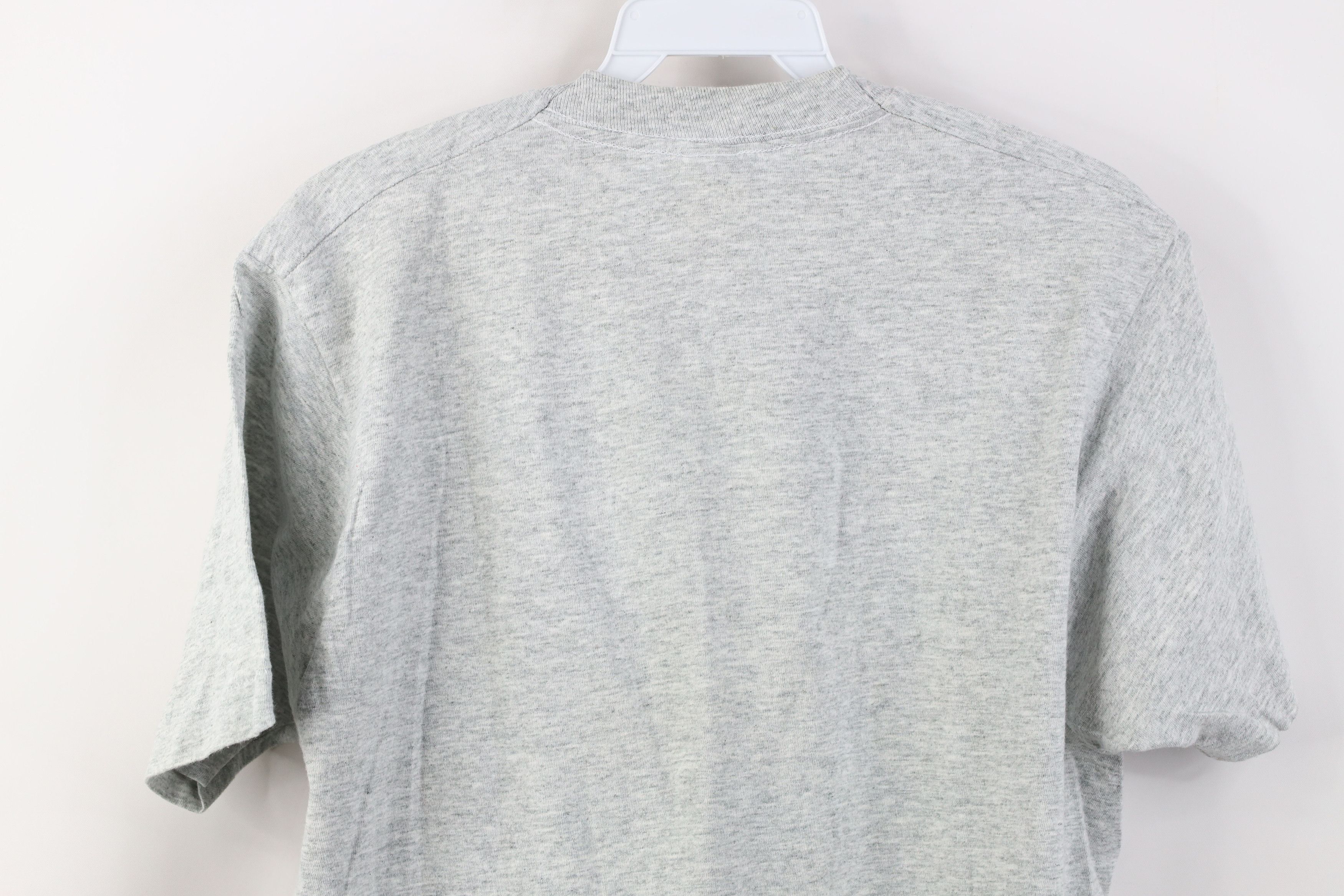Vintage Vintage 90s Streetwear Short Sleeve Pocket T-Shirt Gray USA Size US L / EU 52-54 / 3 - 10 Thumbnail